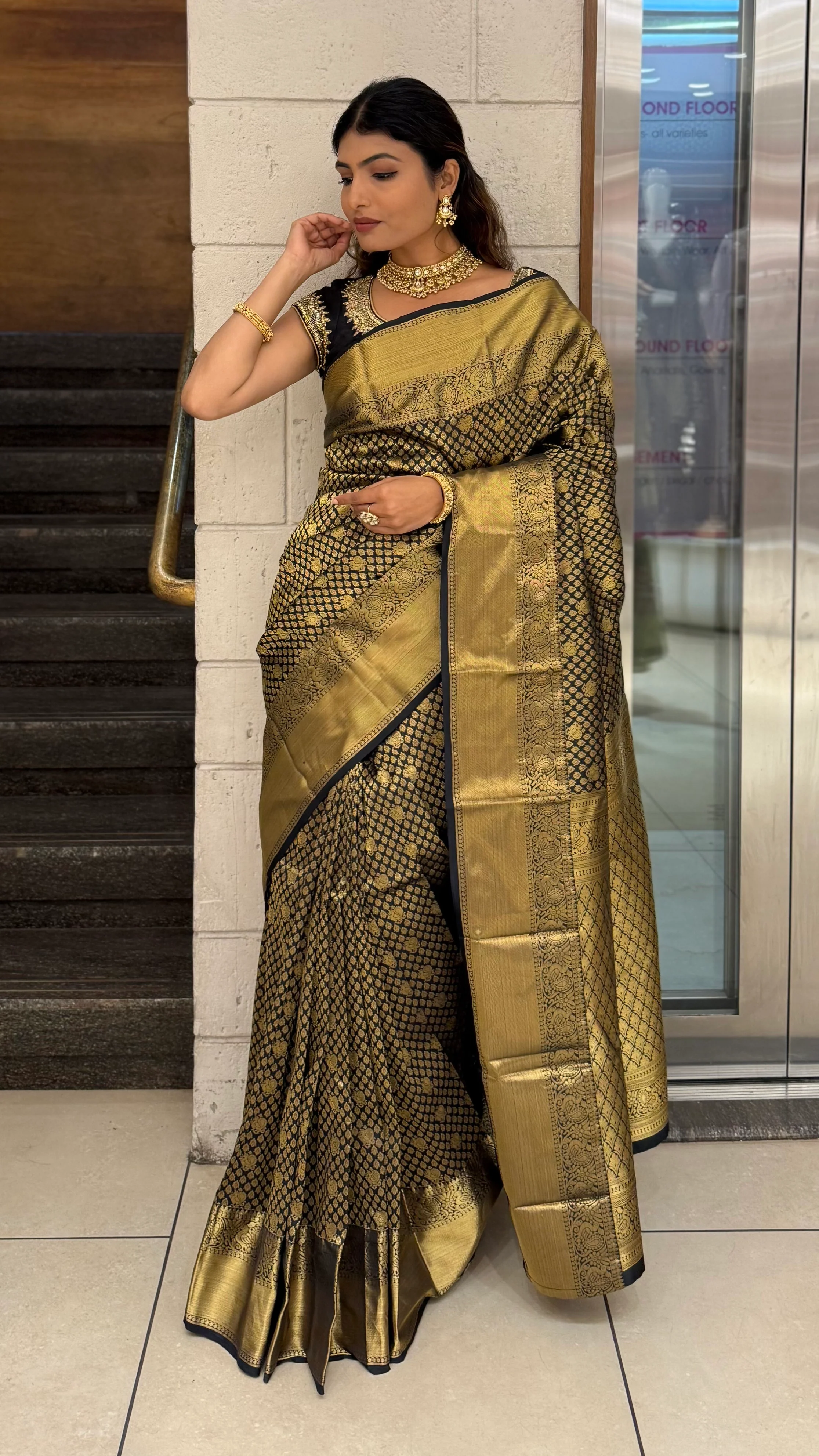 Black & Antique Gold Banarasi Silk Saree with Rich Zari Weaving - Image 4