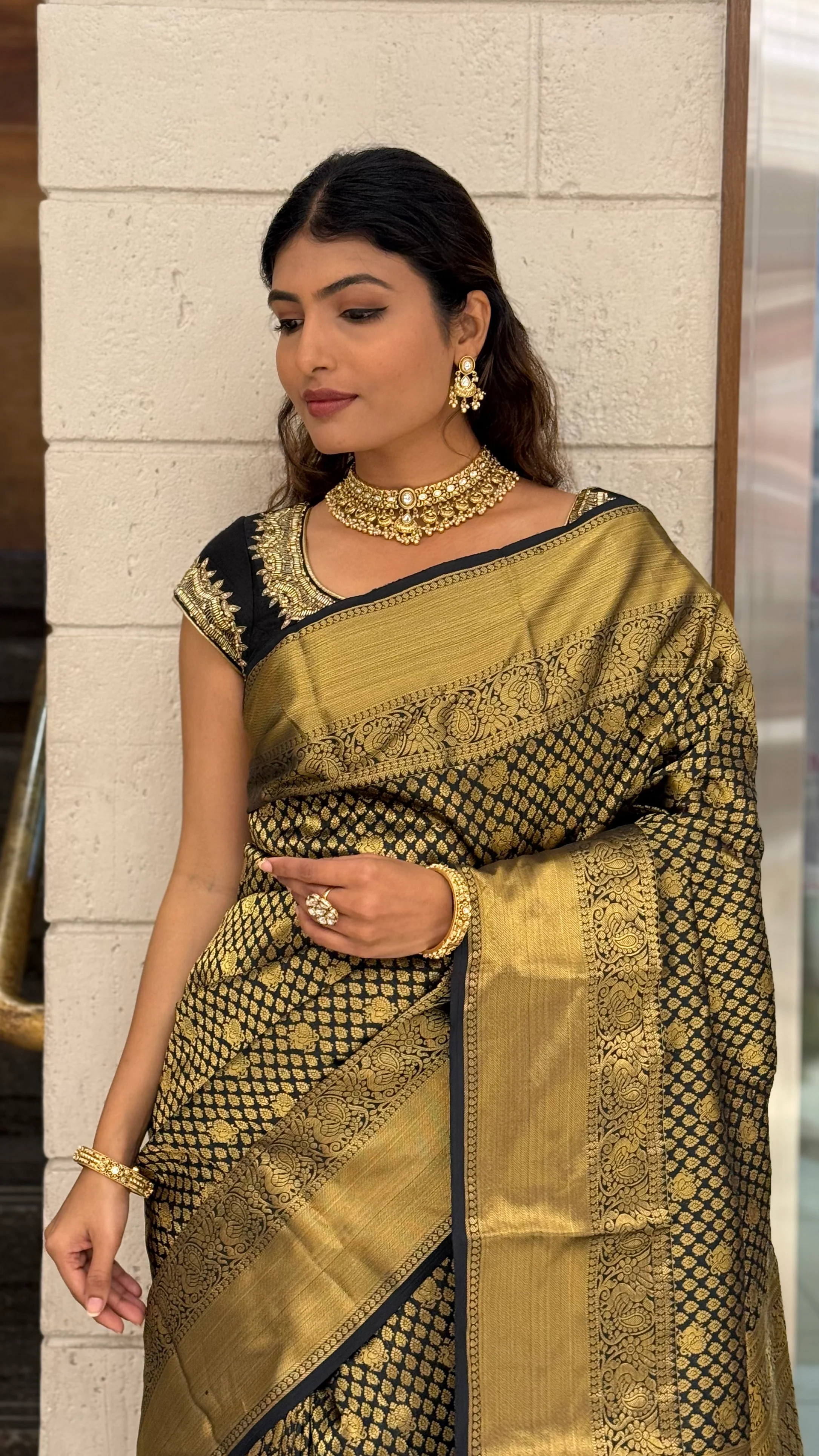 Black & Antique Gold Banarasi Silk Saree with Rich Zari Weaving - Image 7