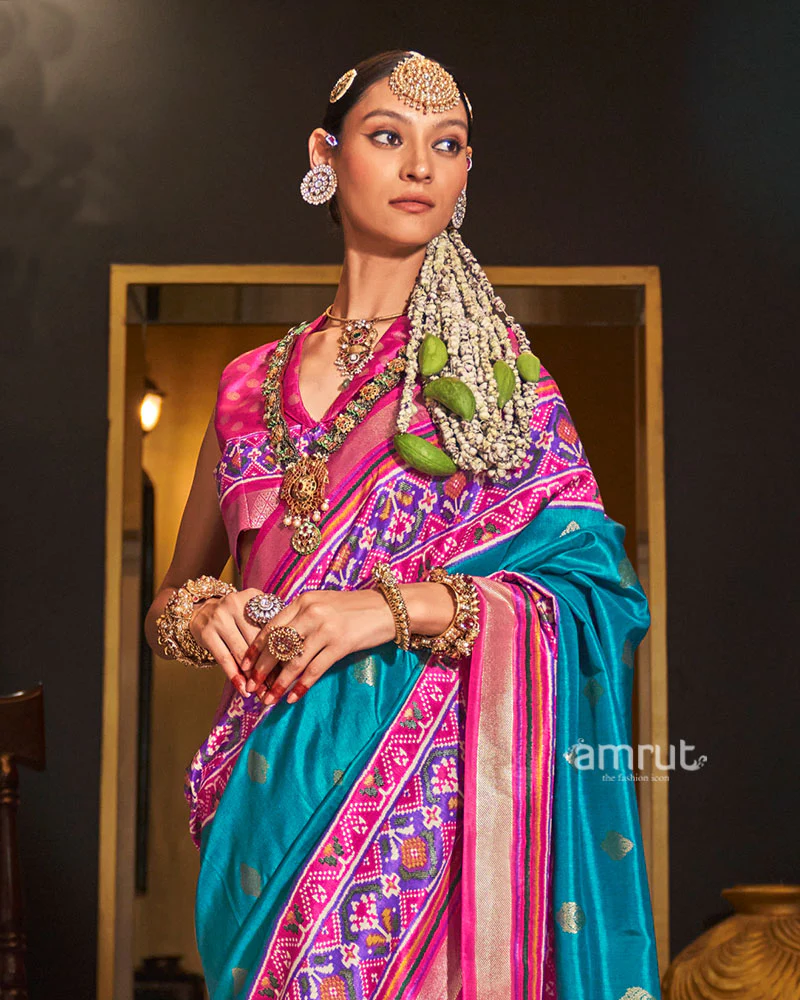 Blue and Pink Printed Border Traditional Saree with Unstitched Blouse - Image 2