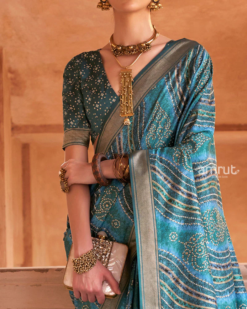 Blue Zari Weaving Silk Saree with Unstitched Blouse - Image 3