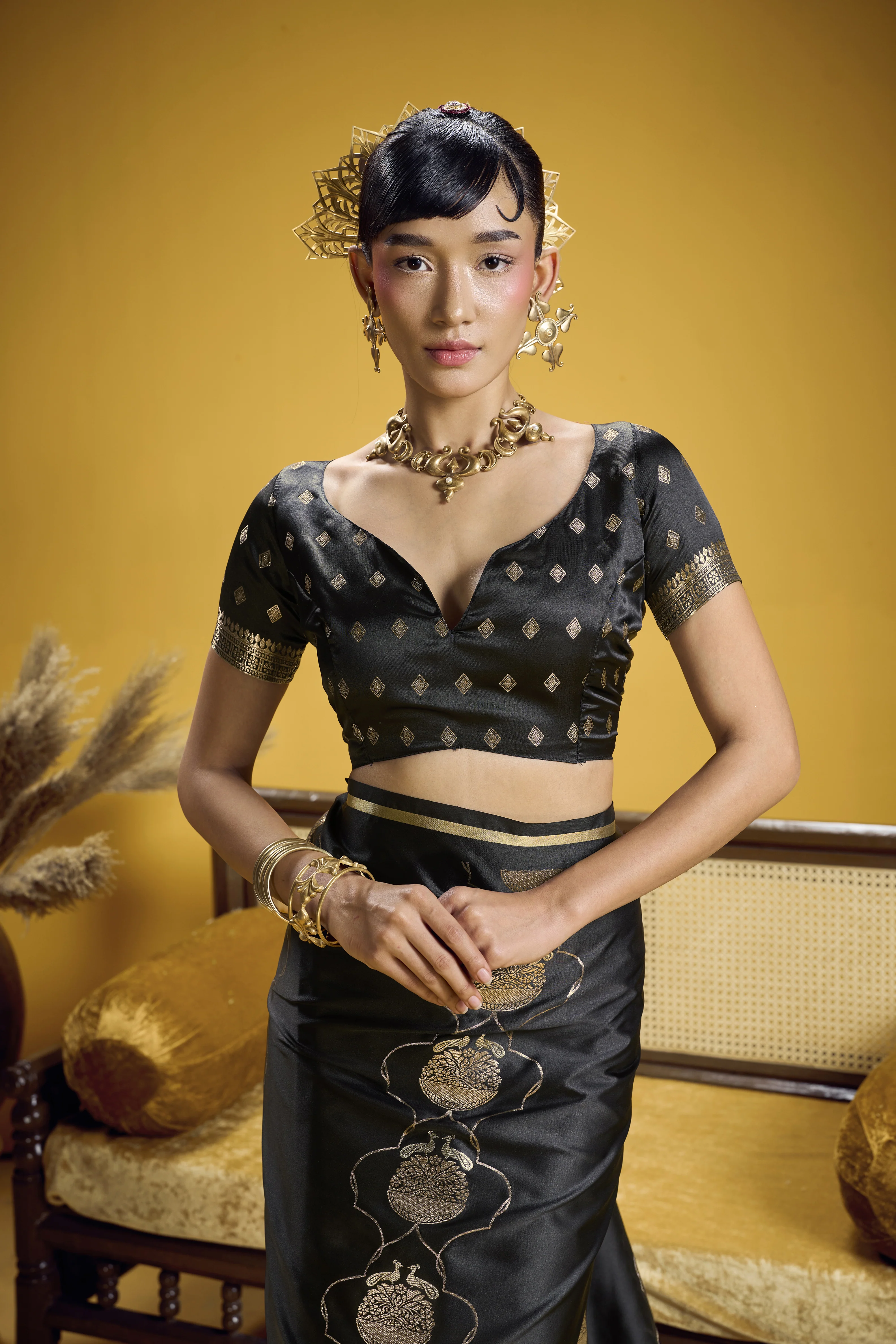 Classic Black Satin Handloom Saree with Rich Gold Woven Pallu - Image 2