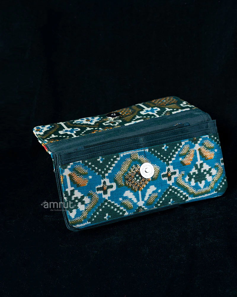 Cream and Teal Geometric Floral Print Clutch - Image 3