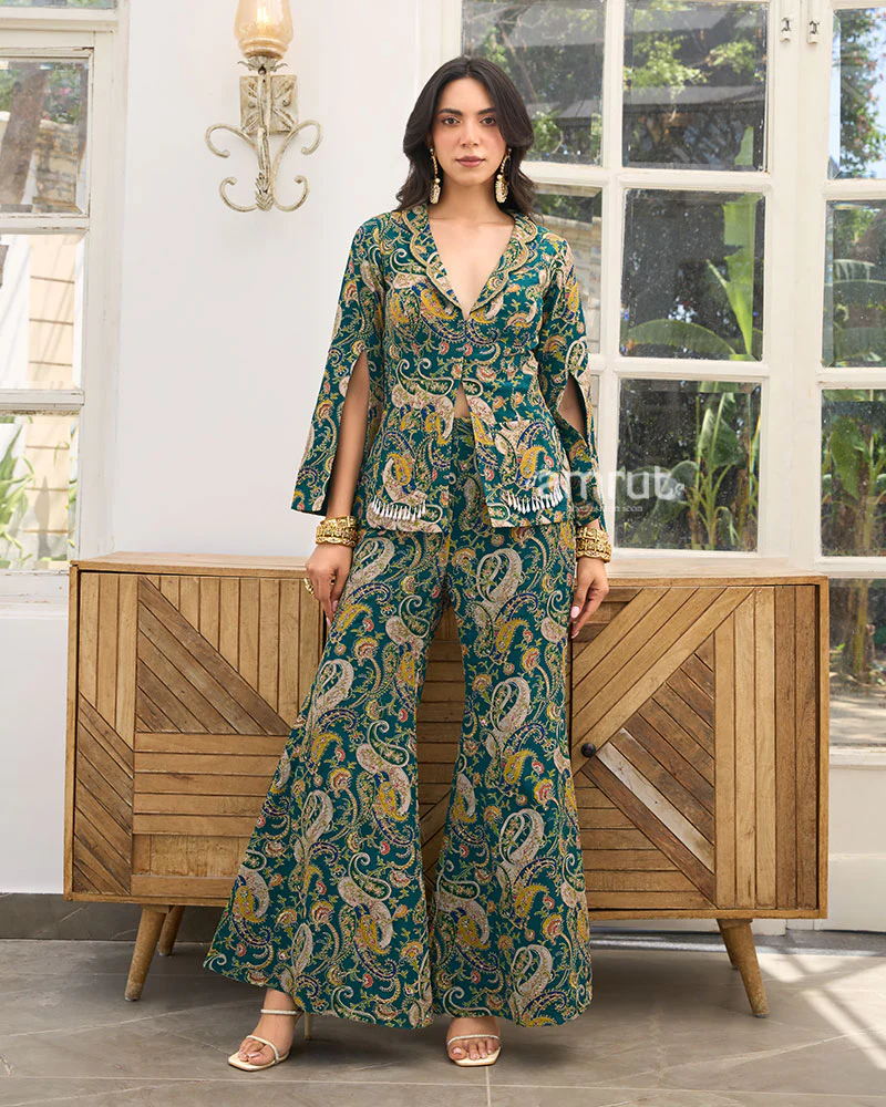 Deep Green Paisley Printed Indo-Western Set - Image 4