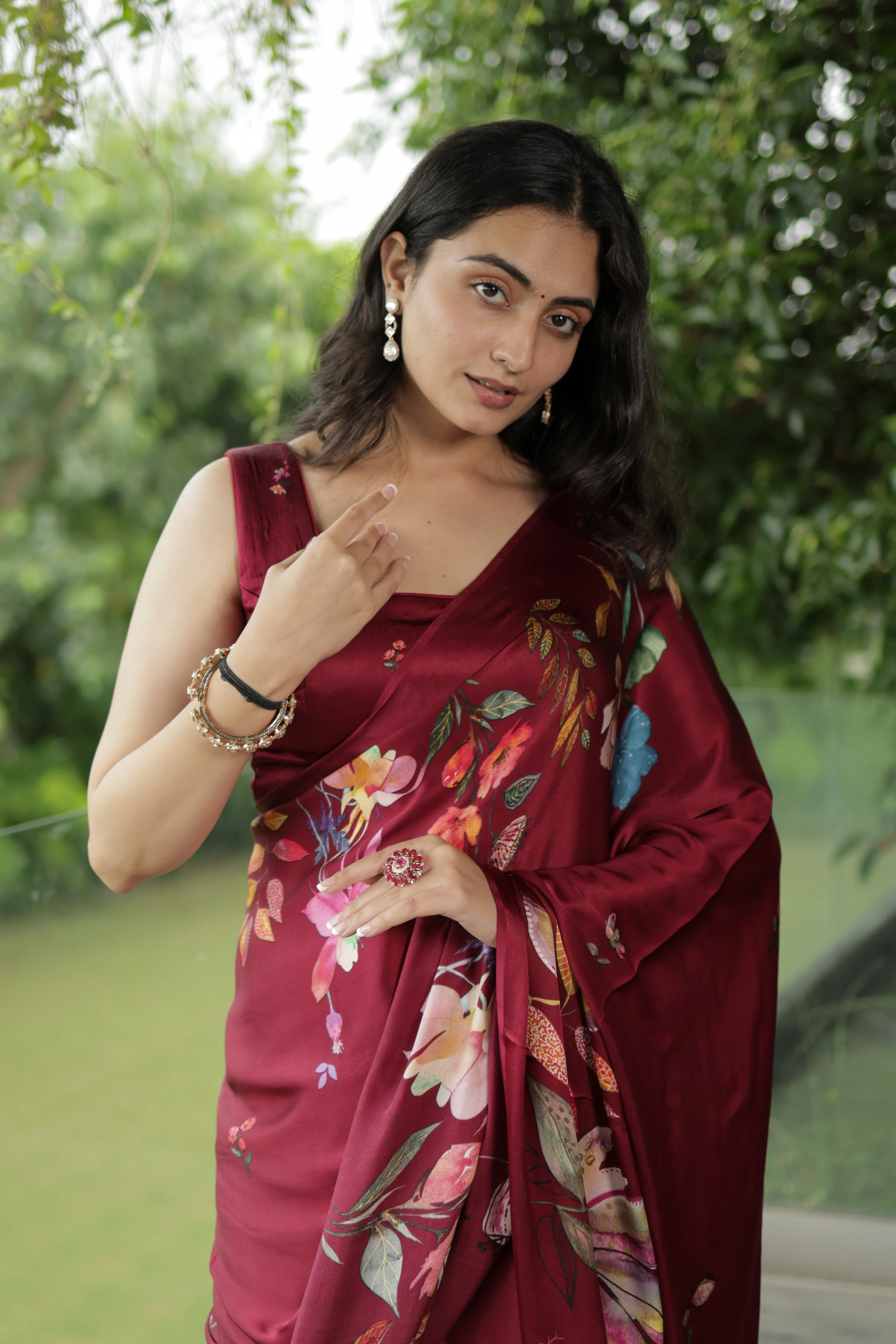 Deep Wine Crepe Satin Silk Saree with Tropical Digital Print Unstitched Blouse - Image 2