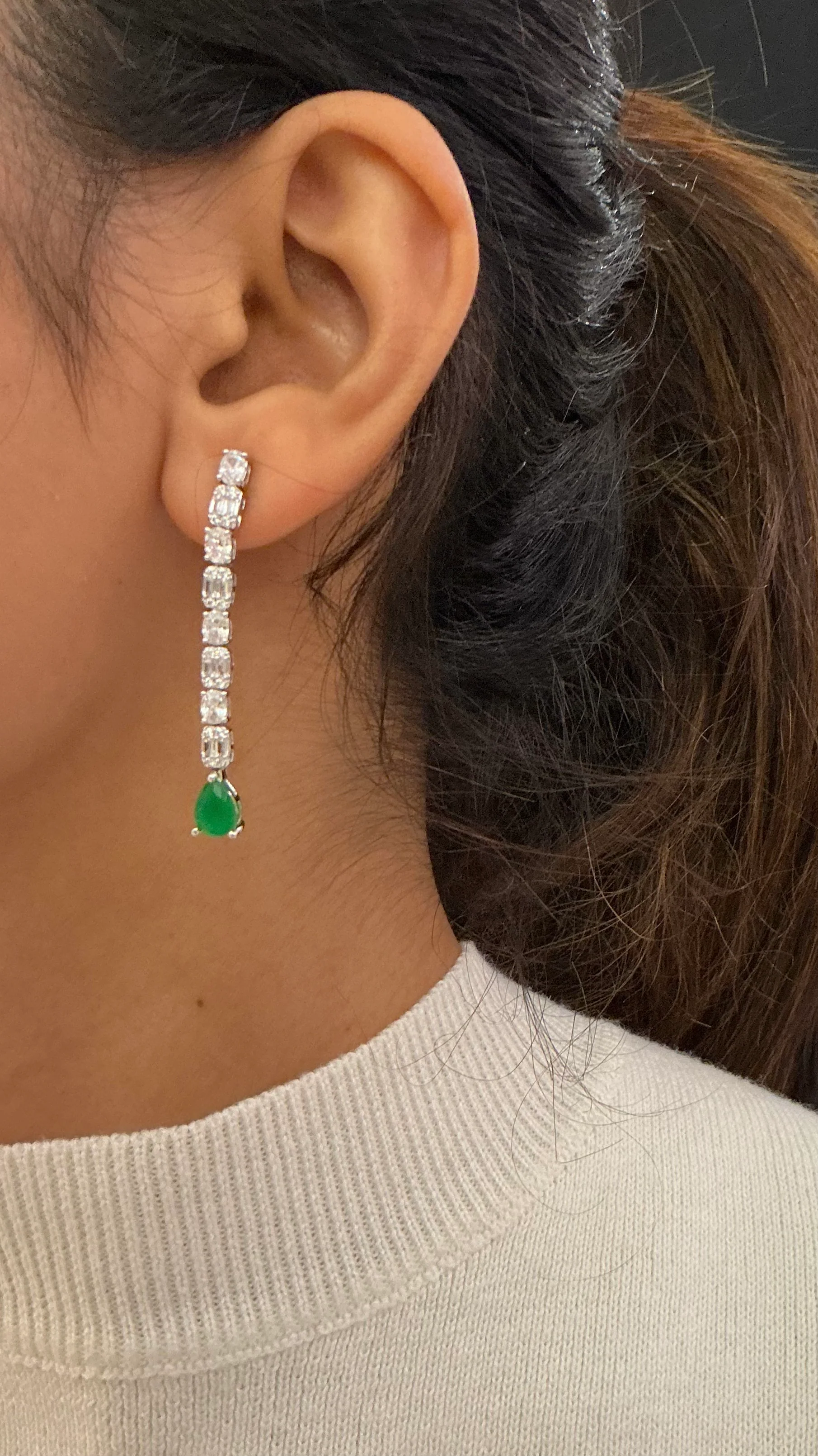 Delicate Emerald Green Teardrop Crystal Necklace in Silver Finish - Image 2