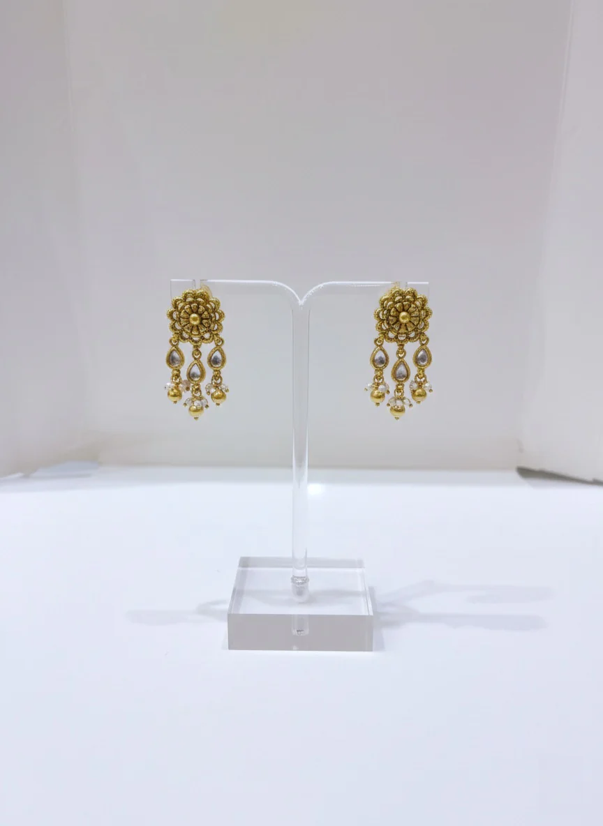 Elegant Antique Gold Necklace Set with Kundan & Pearl Drops - Image 2