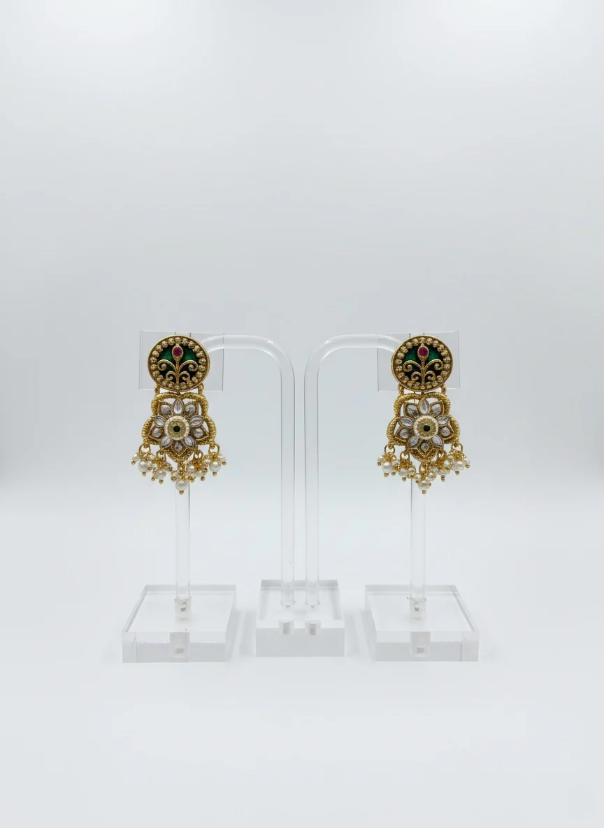 Elegant Gold Necklace Set with Enamel and Kundan Work - Image 2