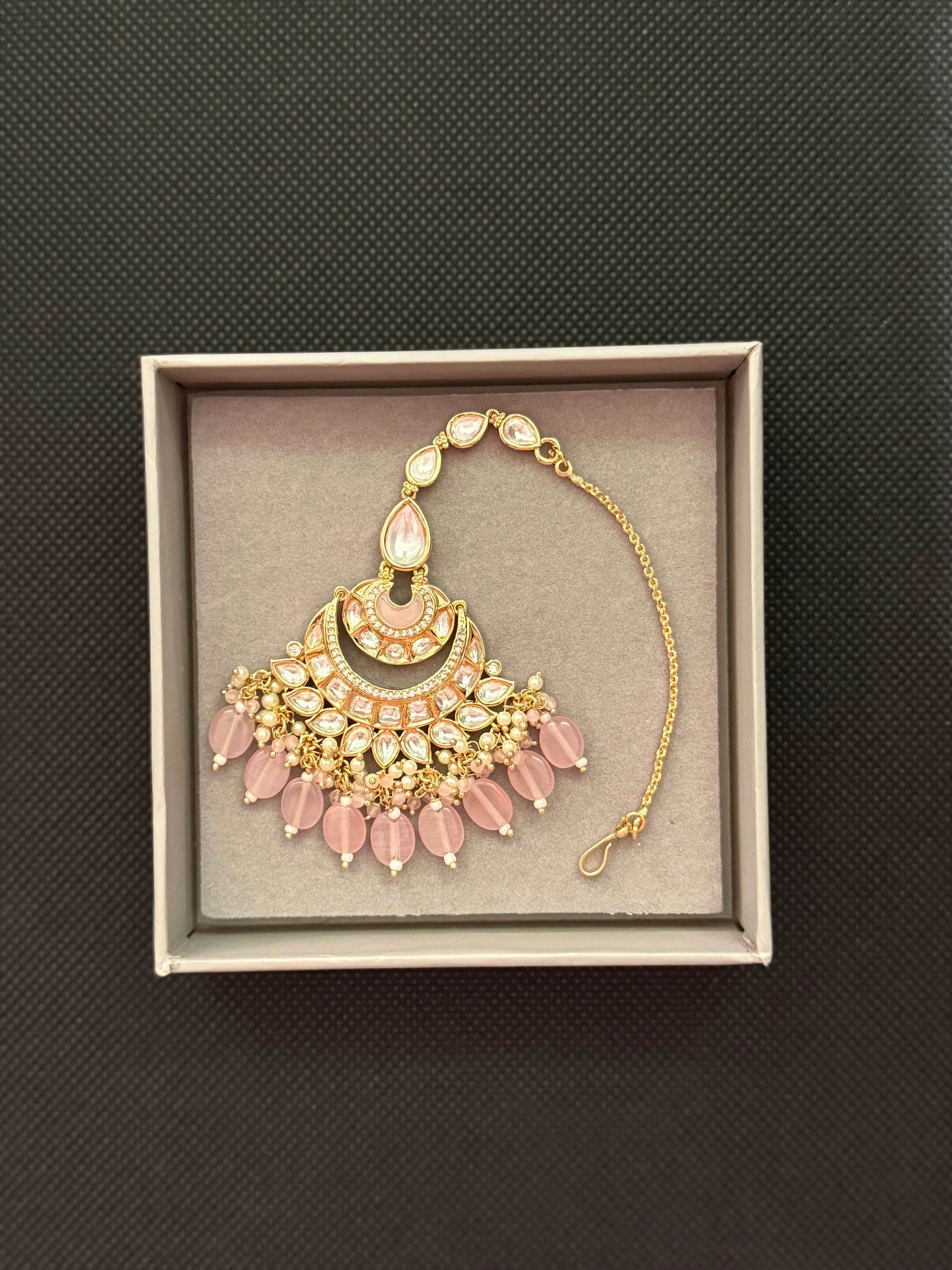 Gold-Plated Kundan Choker Necklace with Pink Bead Detailing & Matching Maang Tikka - Image 3