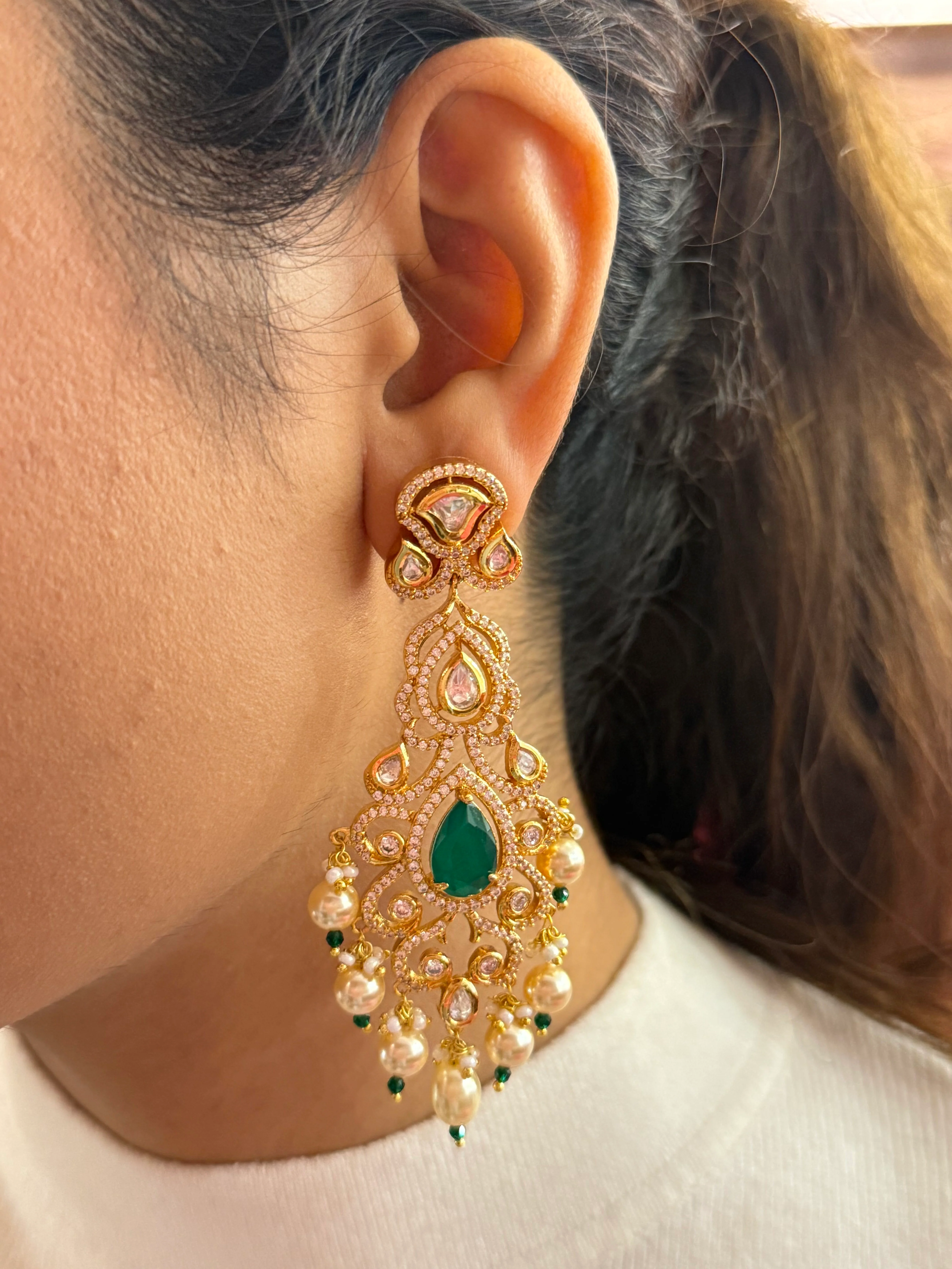 Gold-Plated Kundan & Emerald Green Stone Choker Necklace with Pearl Drops - Image 2