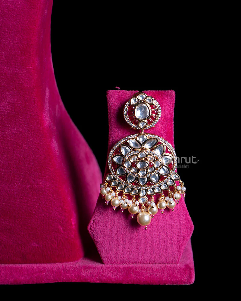 Gold Toned Pearl Beads and Red Gemstones Emerald Layered Necklace - Image 3
