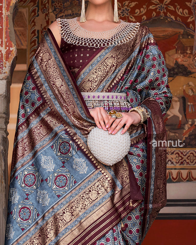 Grey and Maroon Printed Silk Saree with Zari Border and Unstitched Blouse - Image 3