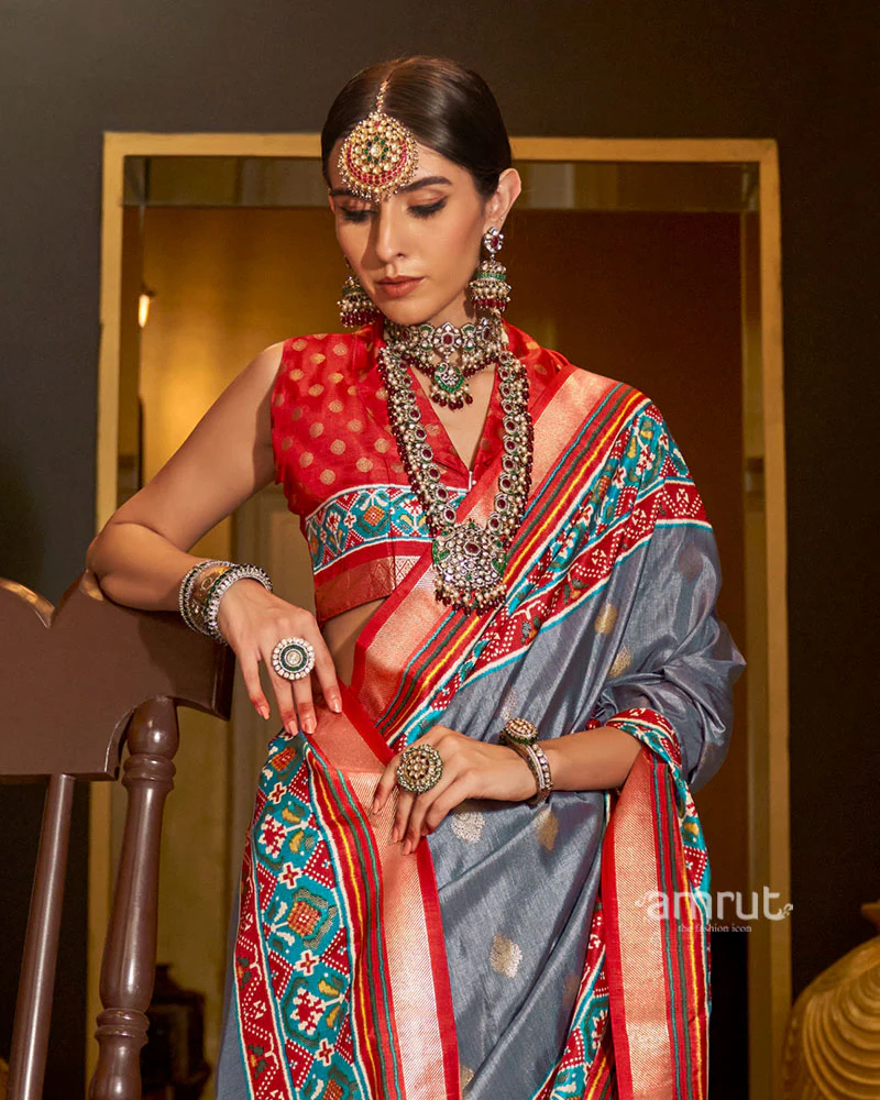 Grey and Red Printed Border Traditional Saree with Unstitched Blouse - Image 2