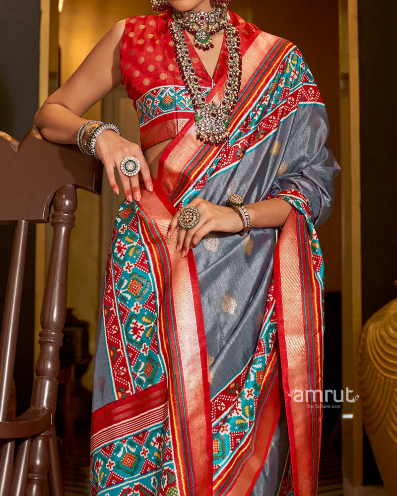 Grey and Red Printed Border Traditional Saree with Unstitched Blouse - Image 3