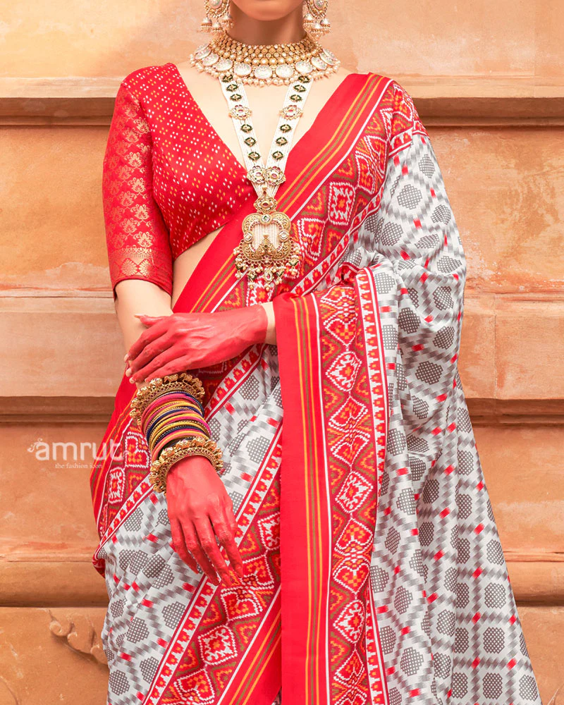 Grey and Red Printed Traditional Saree with Unstitched Blouse - Image 3