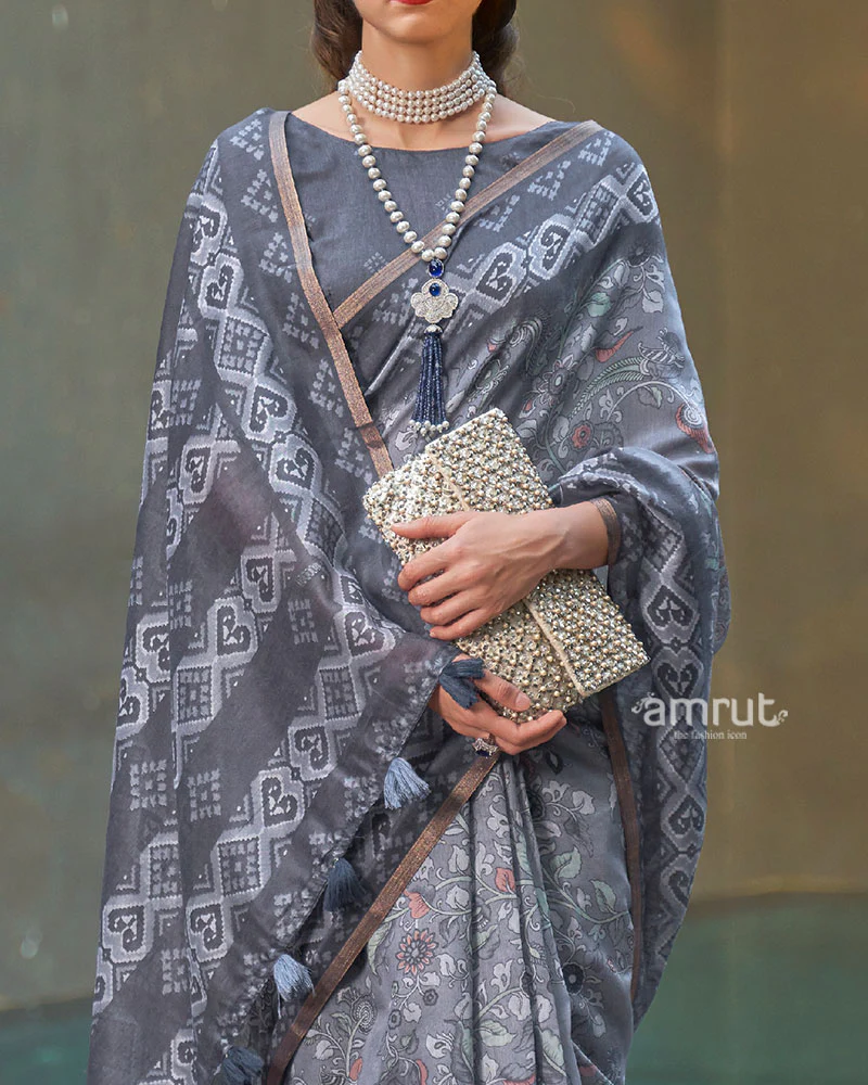 Grey and White Floral Printed Cotton Saree with Unstitched Blouse - Image 3