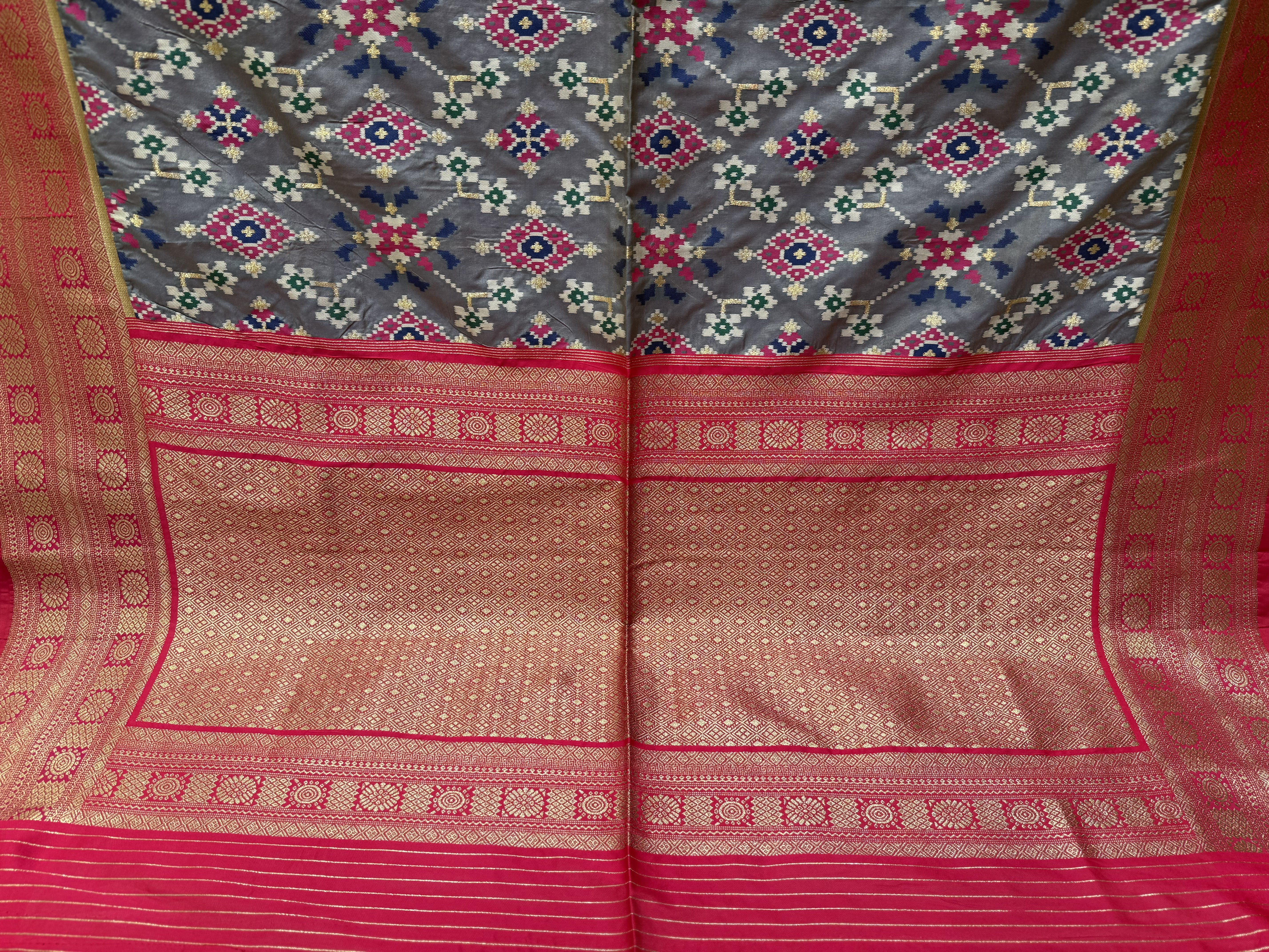 Grey Chowkdi Bhat Patola Saree with Phool Jaal – Double Ikat Inspired Weaving - Image 6
