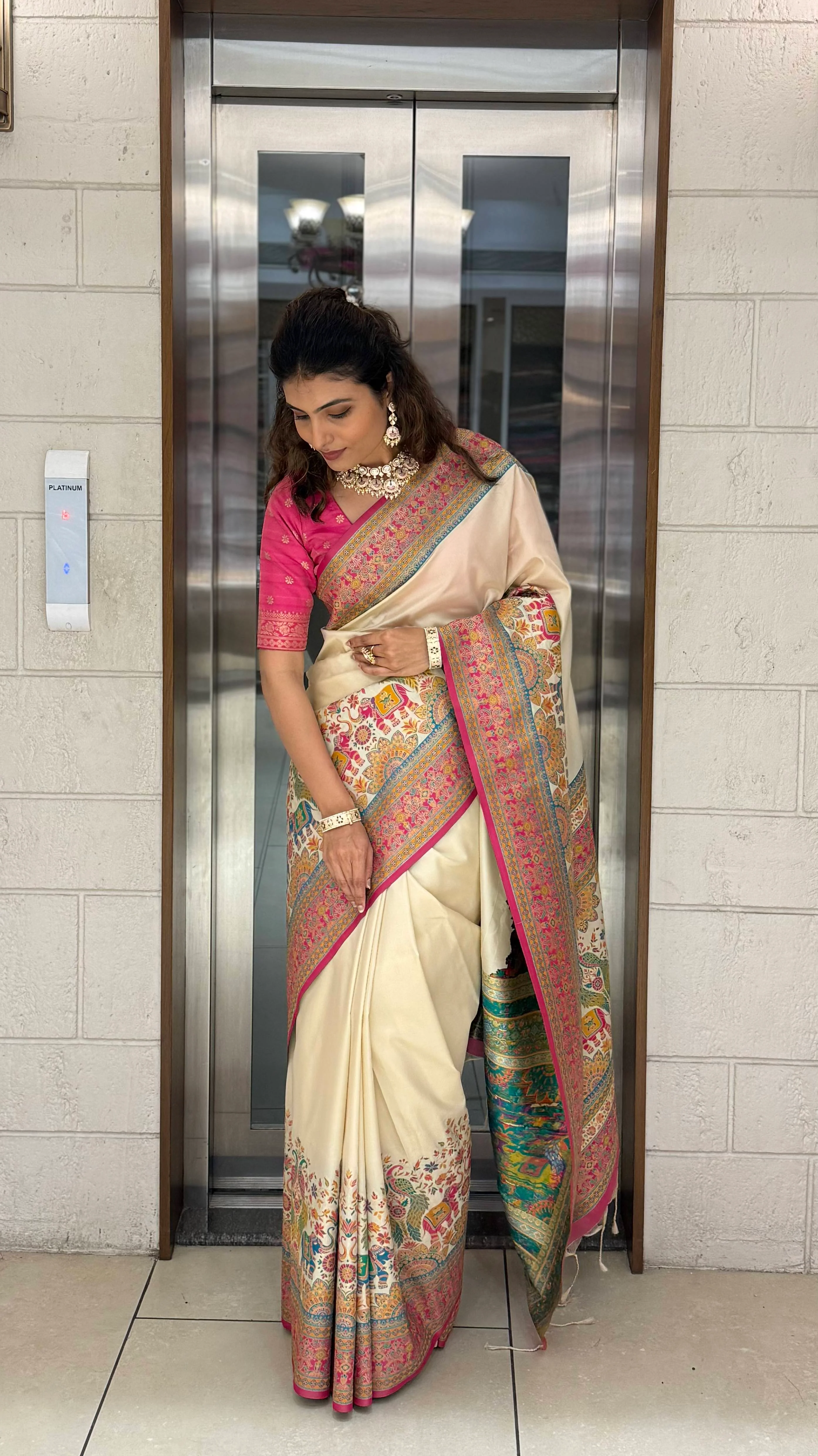 Ivory Banarasi Silk Saree with Multicolor Meenakari Weave & Contrast Pink Border - Image 4