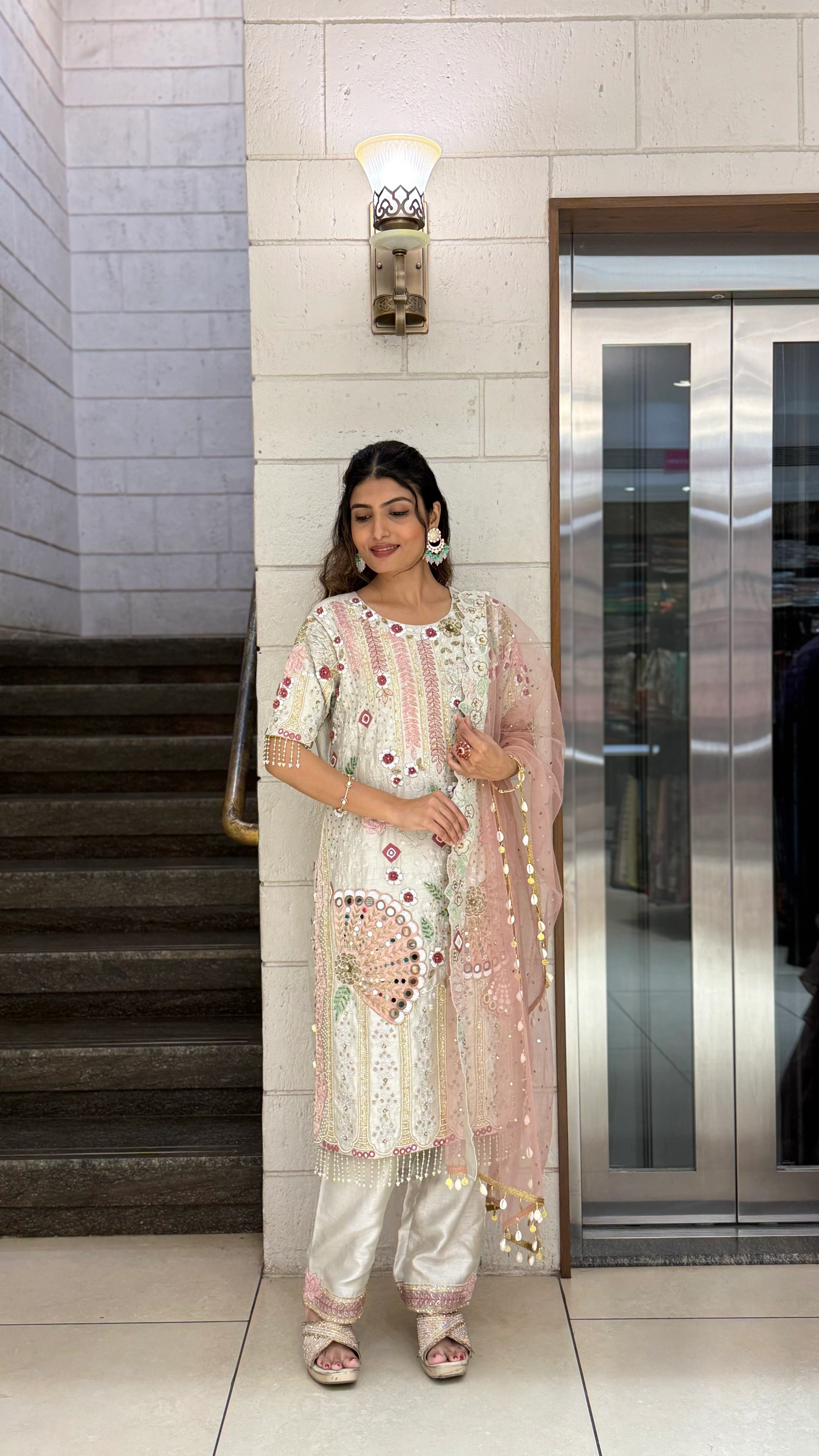 Ivory Designer Kurta Set with Multicolor Embroidery & Peach Dupatta - Image 7