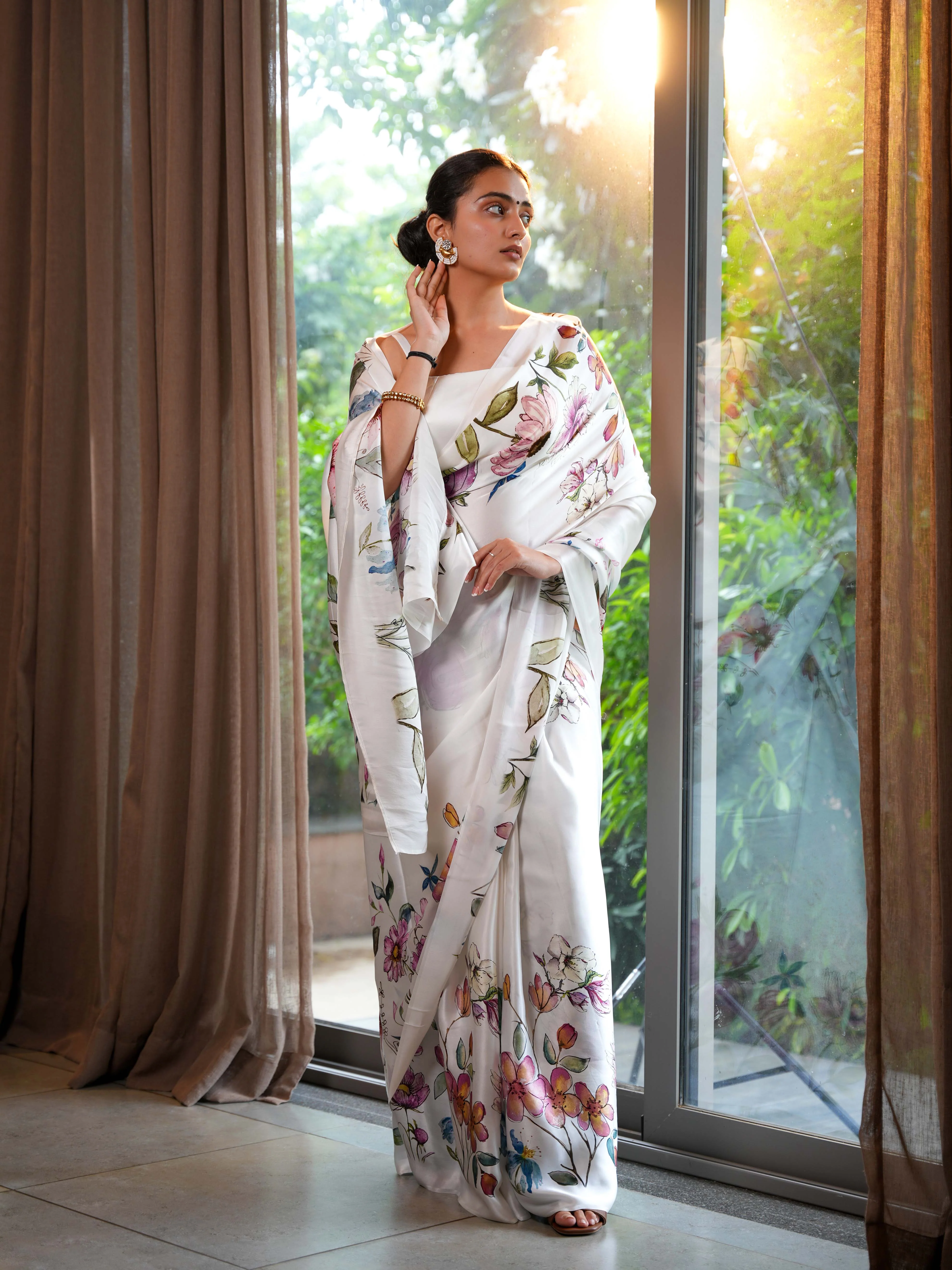 Ivory White Pure Satin Silk Saree with Hand-Painted Style Digital Print Unstitched Blouse - Image 3