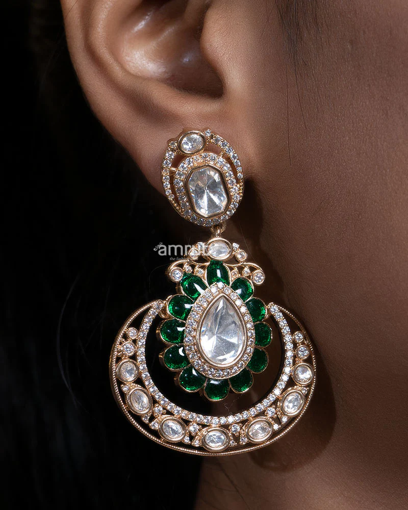 Kundan Choker Set with Green Beads Earrings and Maang Tikka - Image 2