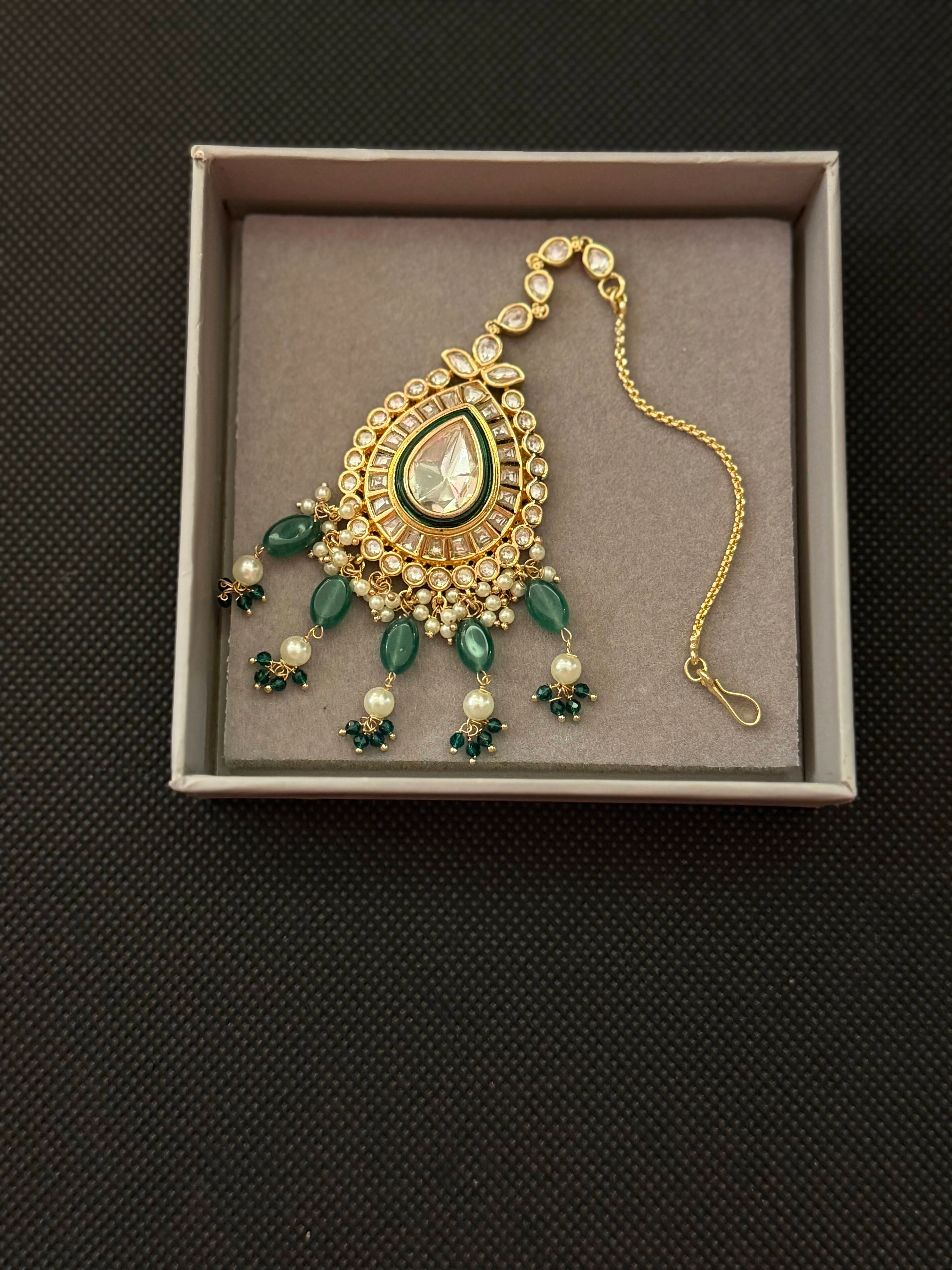 Kundan Polki Choker Necklace with Green Bead Drops & Matching Teardrop Maang Tikka - Image 3