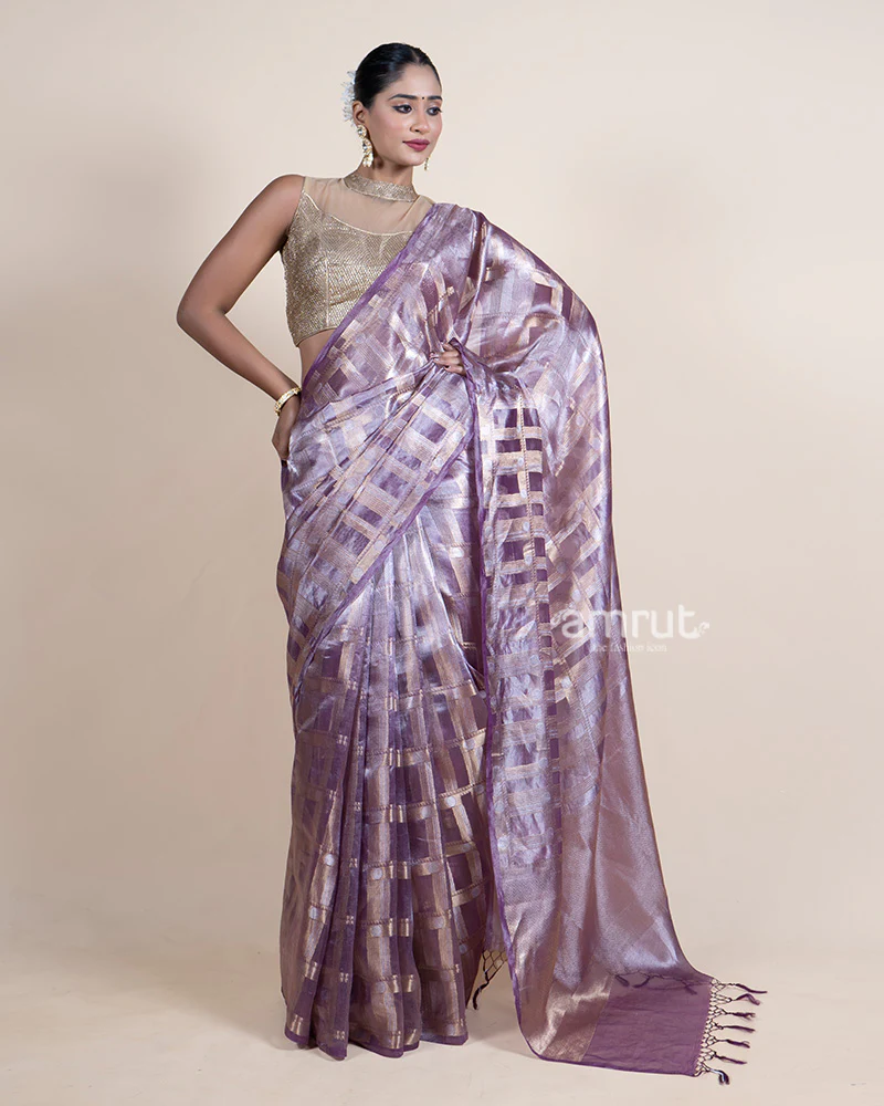 Lavender Tissue Silk Saree with Metallic Check Pattern and Unstitched Blouse - Image 4