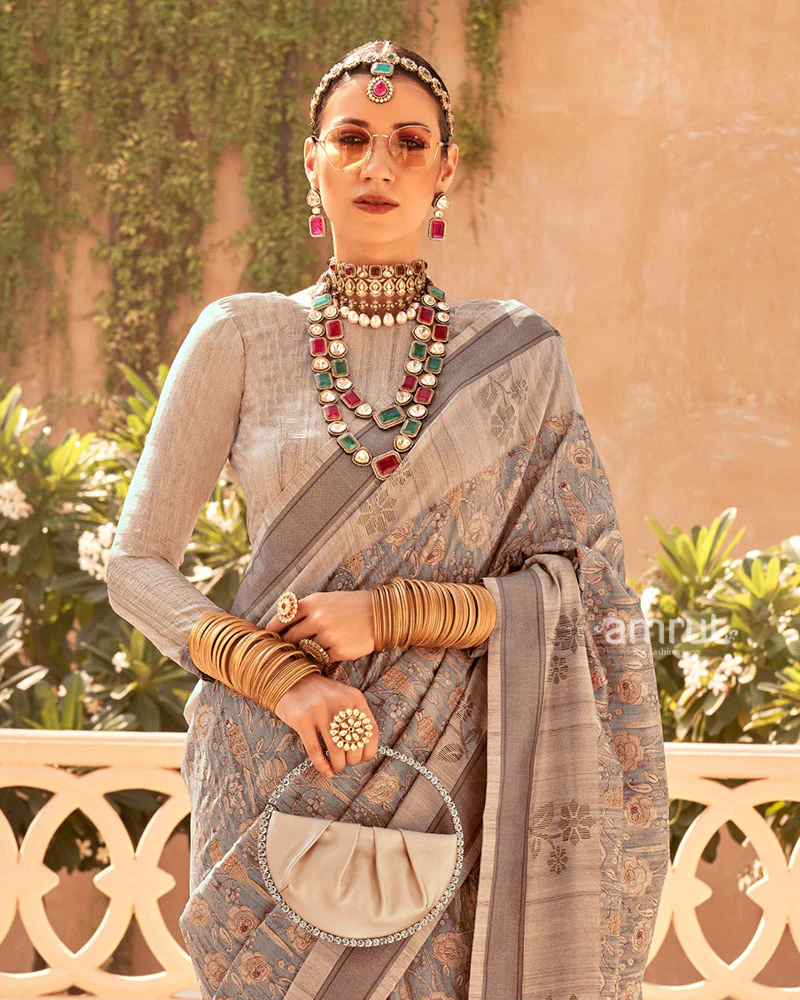 Light Brown with Brown Border Printed Saree and Unstitched Blouse - Image 2