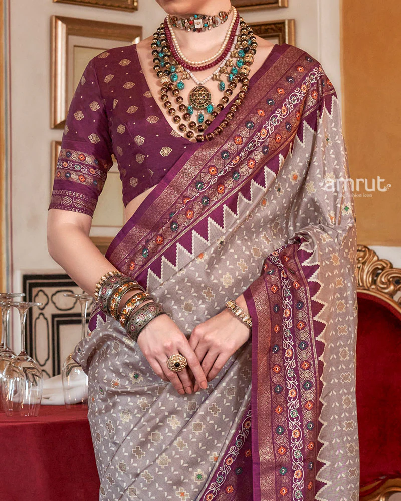 Light Gray with Purple Floral Motifs Printed Border Saree and Unstitched Blouse - Image 3