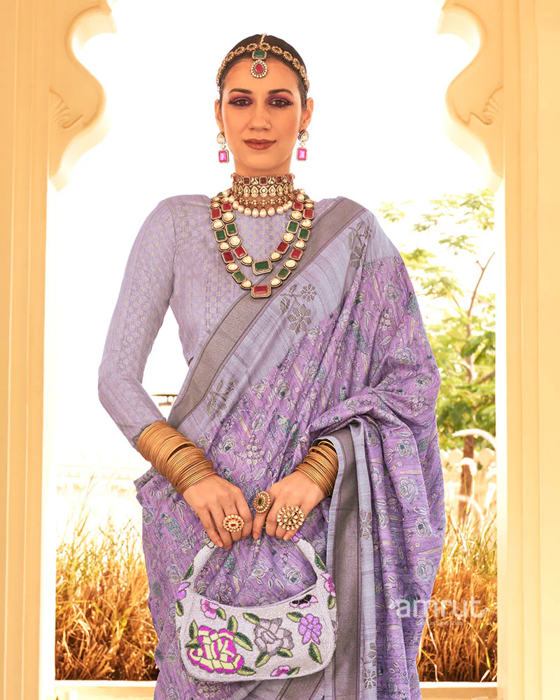 Light Purple with Brown Border Printed Saree and Unstitched Blouse - Image 2