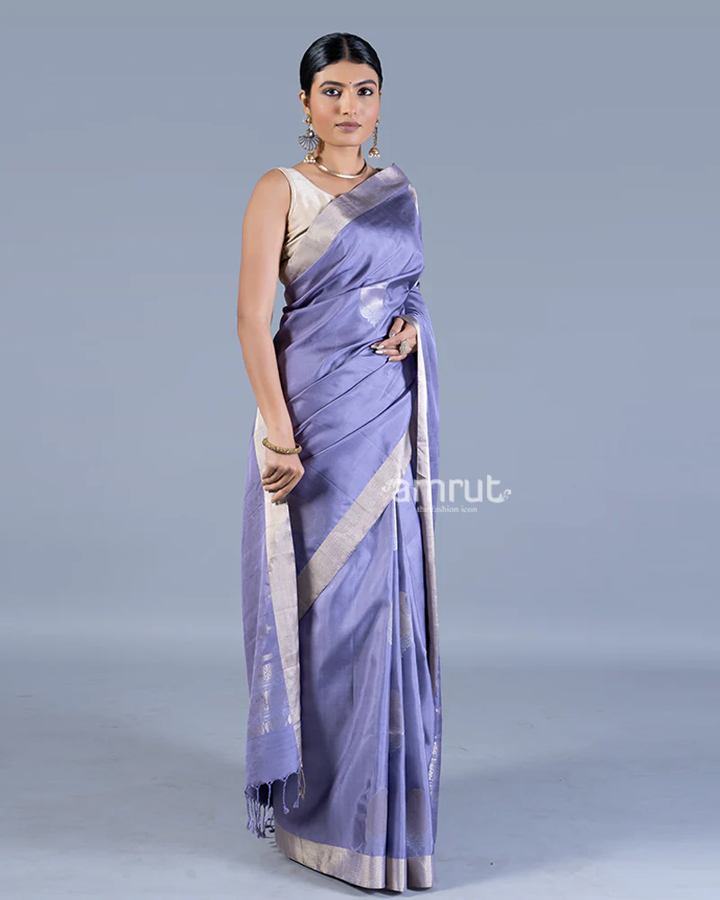 Light Purple with Golden Zari Leaf Patterns and Geometric Motifs Saree with unstitched blouse - Image 4