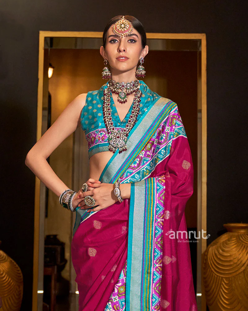 Magenta and Teal Printed Border Traditional Saree with Unstitched Blouse - Image 2