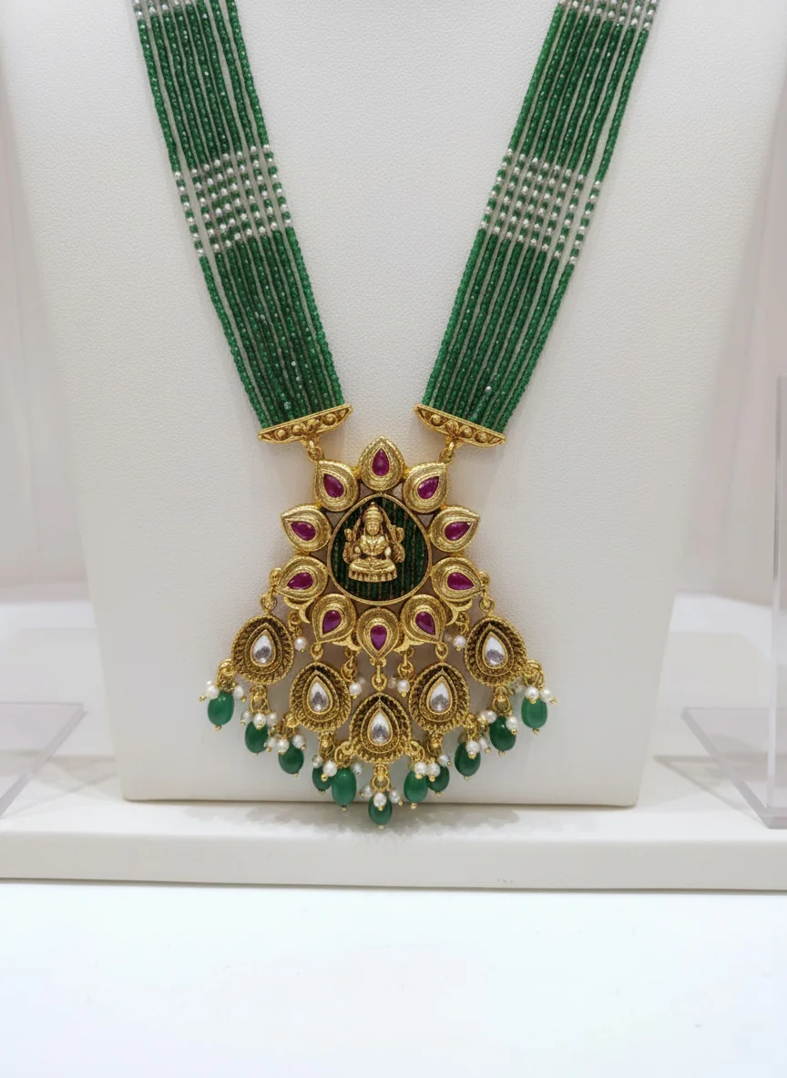 Majestic Gold & Green Kundan Necklace Set with Traditional Motif - Image 3