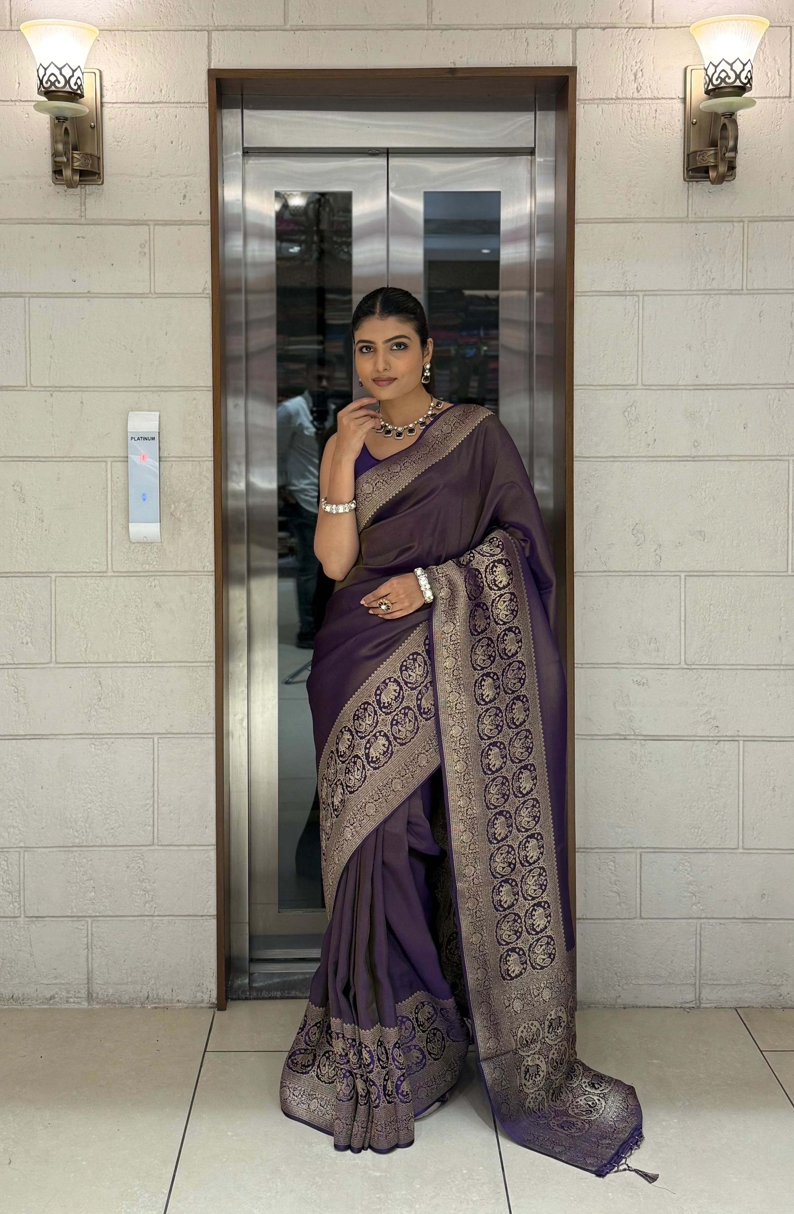 Majestic Plum Kanjivaram Silk Saree with Antique Zari Border & Traditional Motifs - Image 4