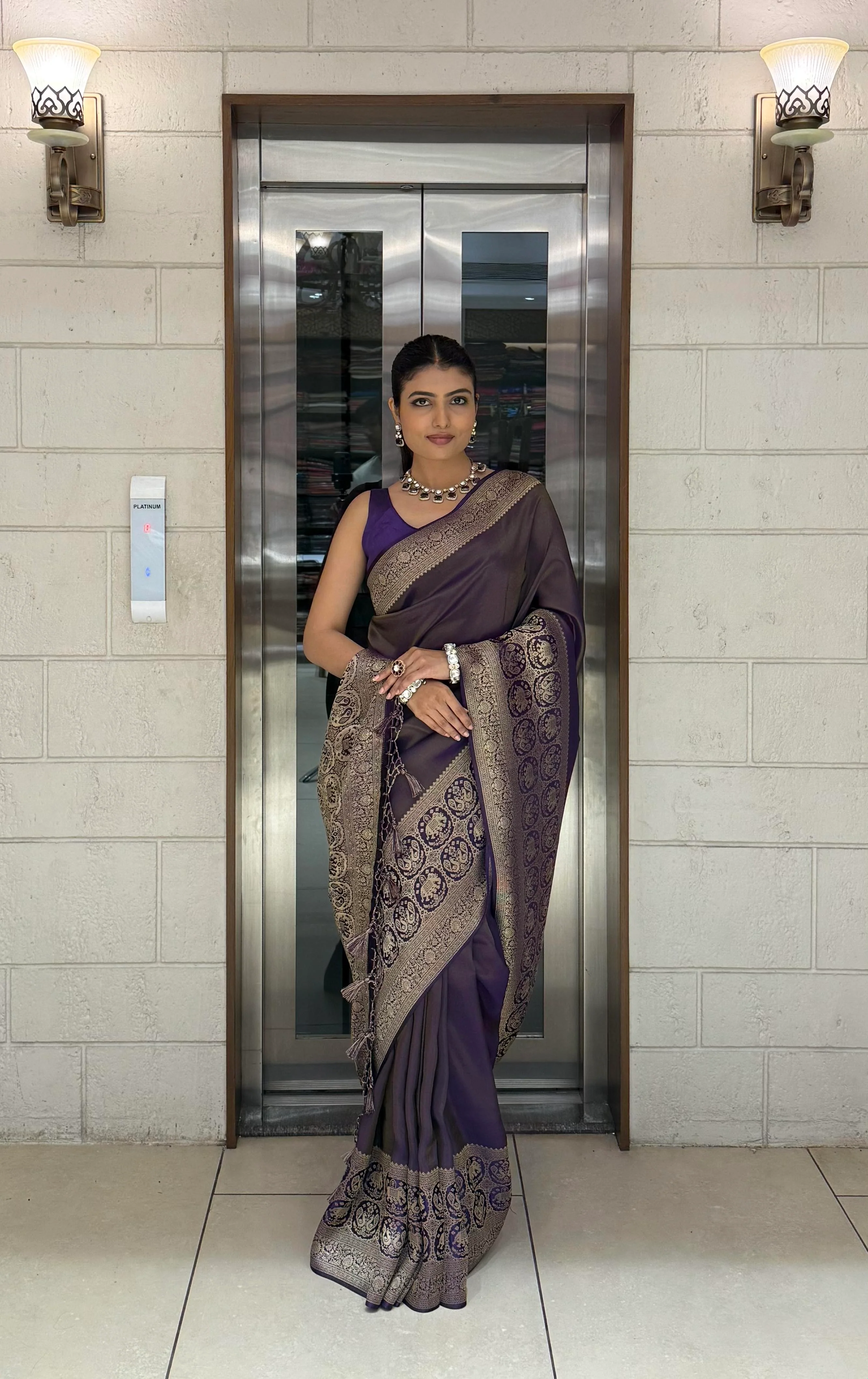 Majestic Plum Kanjivaram Silk Saree with Antique Zari Border & Traditional Motifs - Image 5