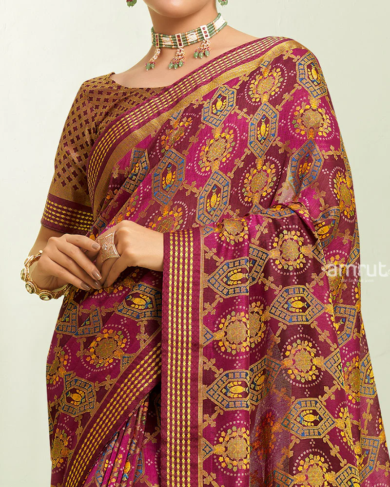 Maroon and Pink Floral Pattern Georgette Saree with Unstitched Blouse - Image 3