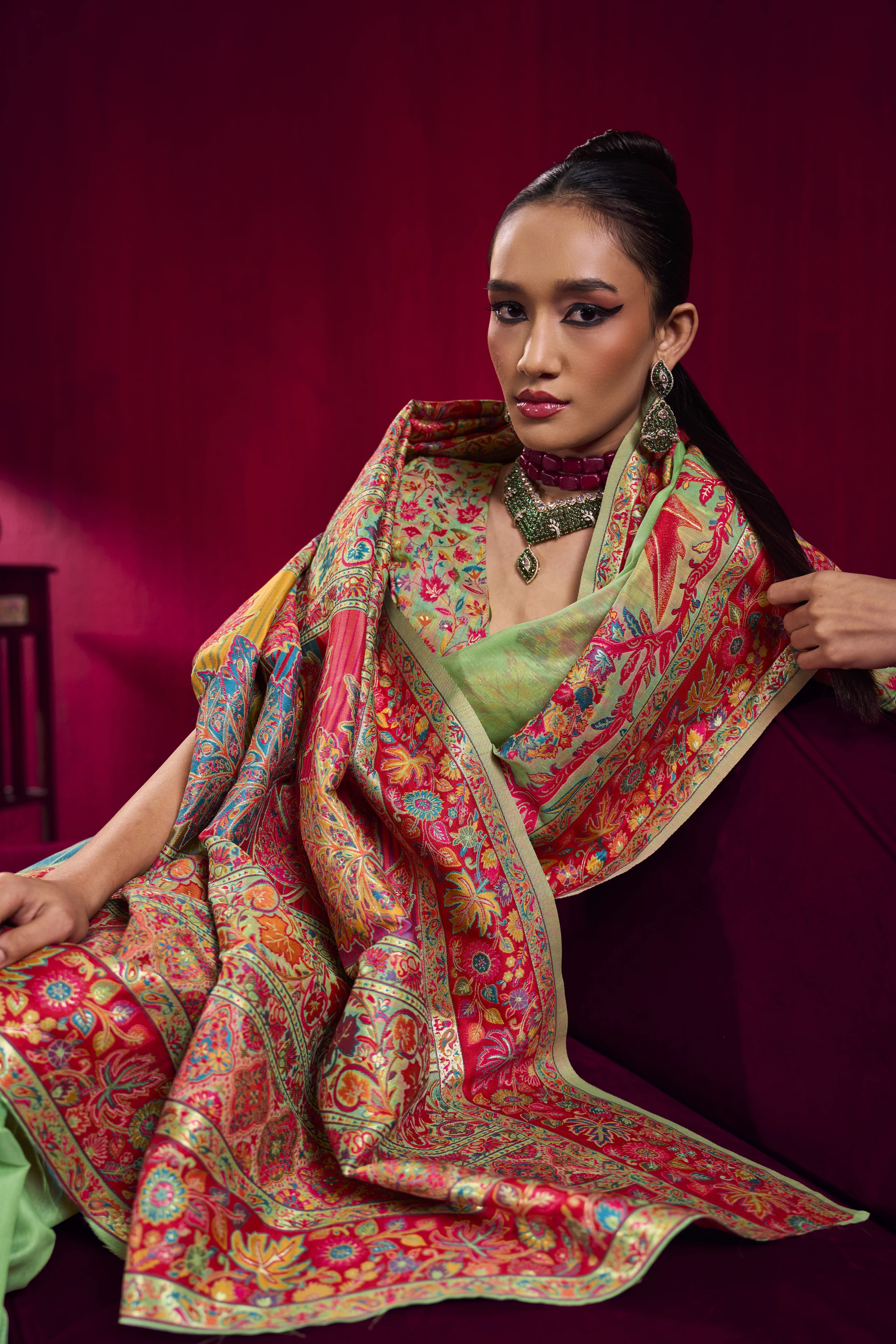 Mehendi Green Kashmiri Modal Pashmina Saree with Multicolor Floral Weaving - Image 6