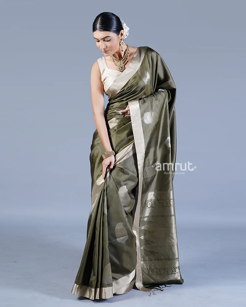 Mehendi Green with Golden Zari Leaf Patterns and Geometric Motifs Saree with unstitched blouse - Image 4