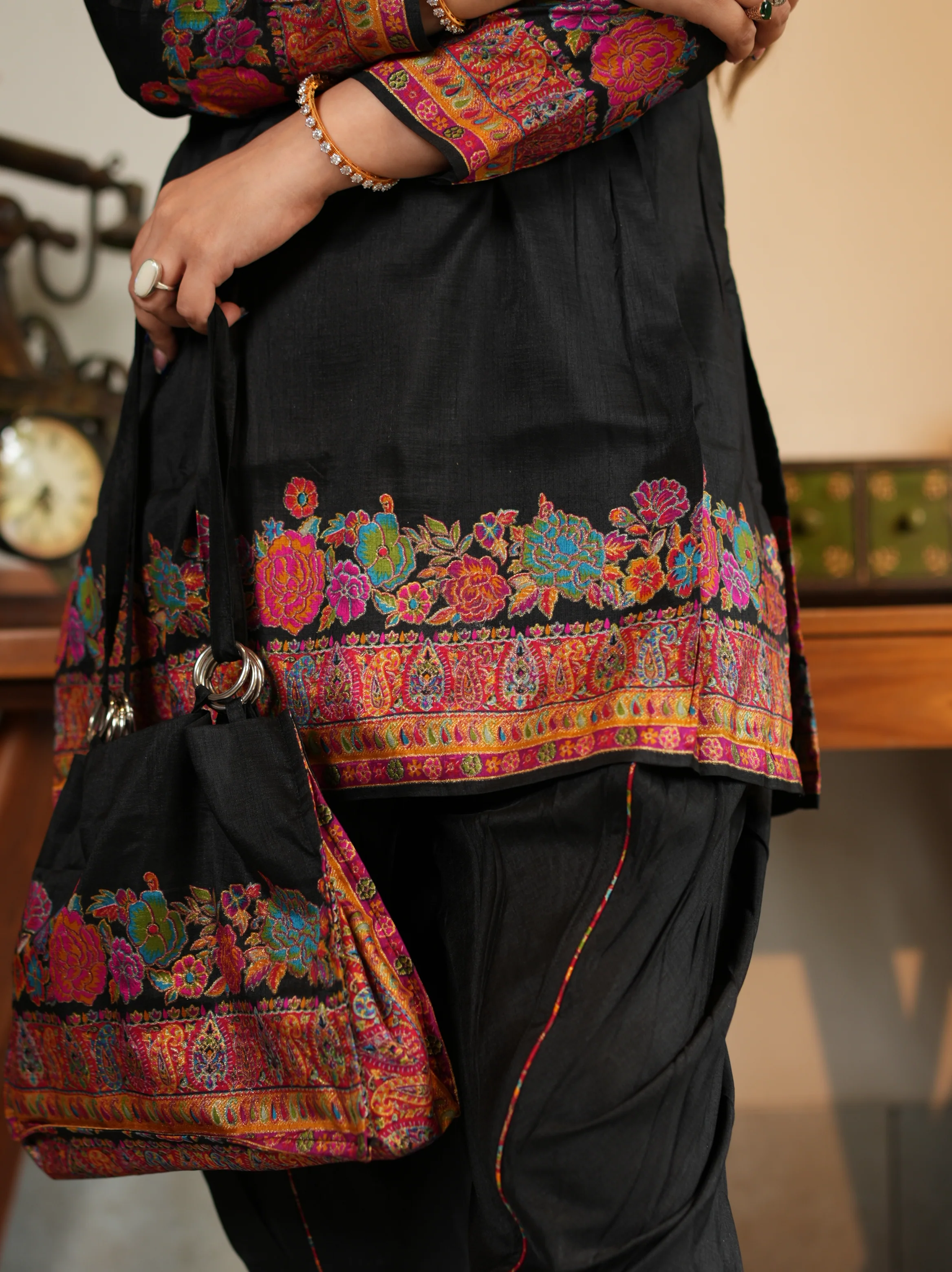 Midnight Kashmiri  Suit Set with Matching Bag - Image 3