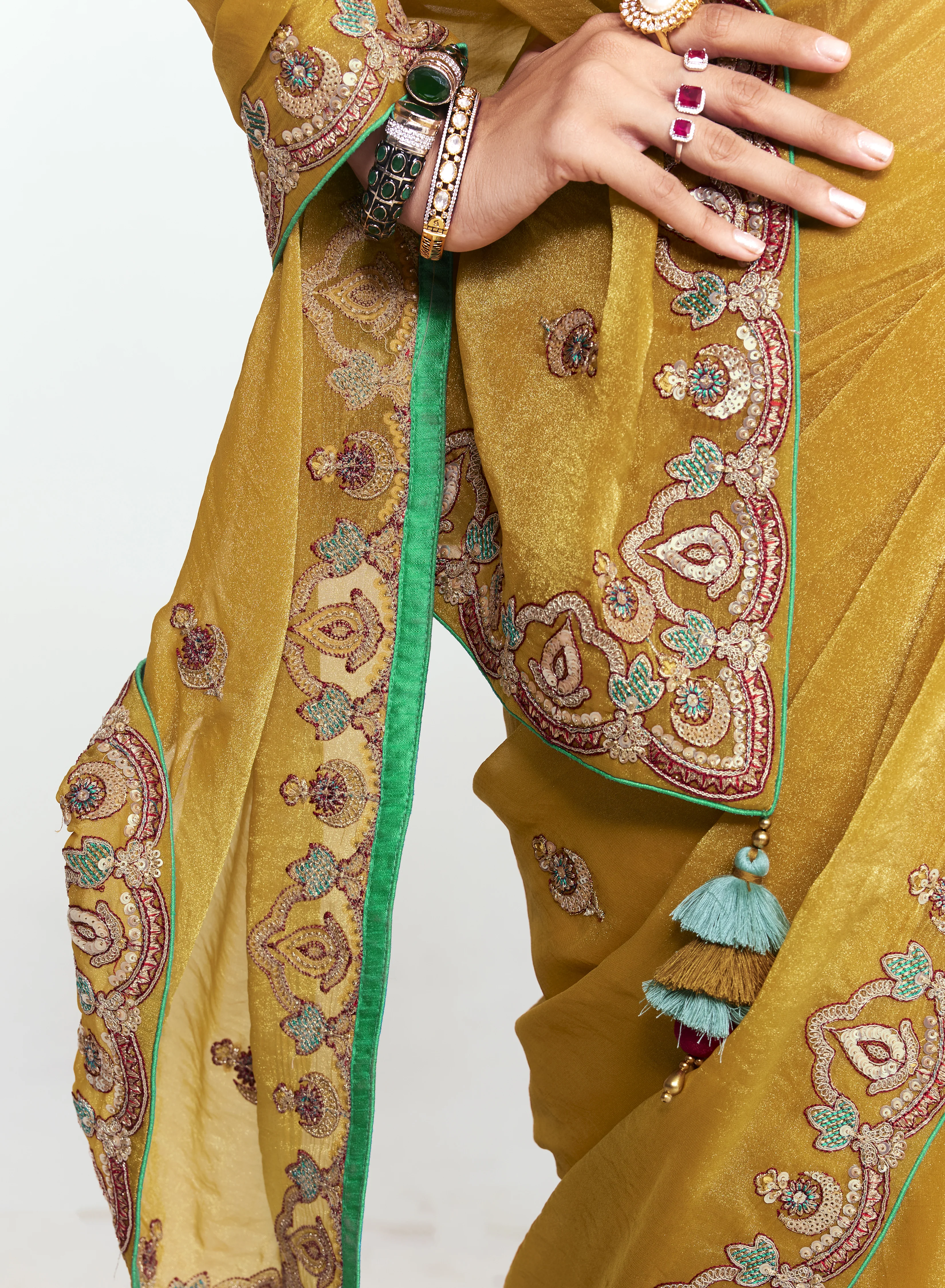 Mustard Georgette Saree with Embroidered Border & Designer Blouse - Image 3