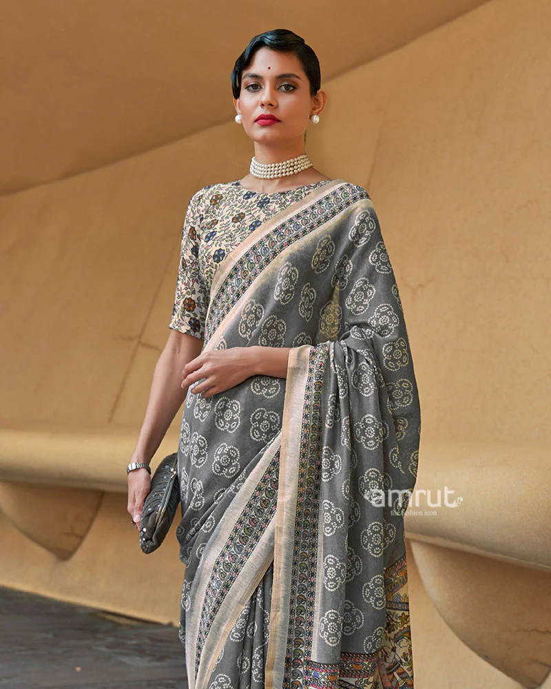 Muted Grey Floral Printed Cotton Saree with Unstitched Blouse - Image 2