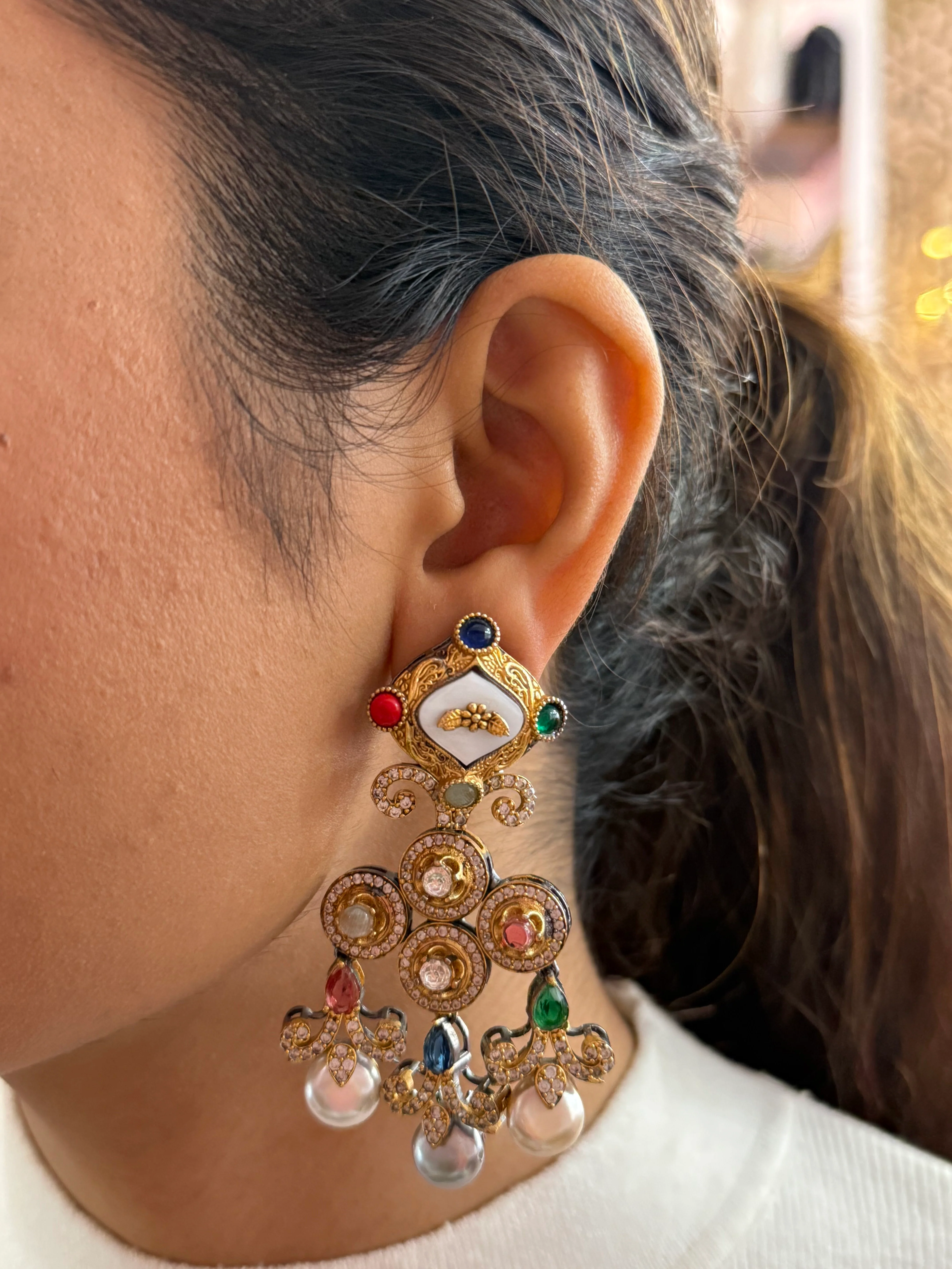 Navratna Kundan Necklace with Multicolor Gemstones & Pearls - Image 2