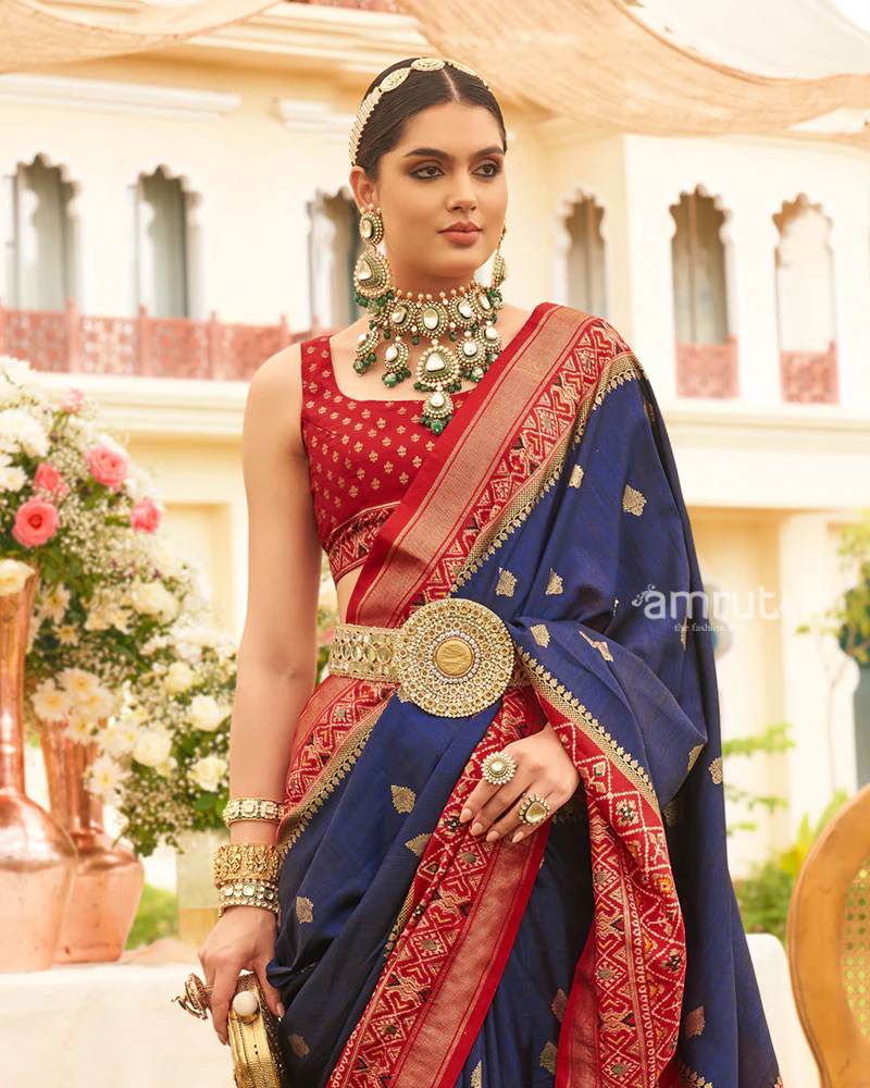 Navy Blue and Red Border Silk Saree with Unstitched Blouse - Image 2