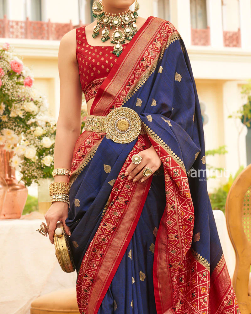 Navy Blue and Red Border Silk Saree with Unstitched Blouse - Image 3