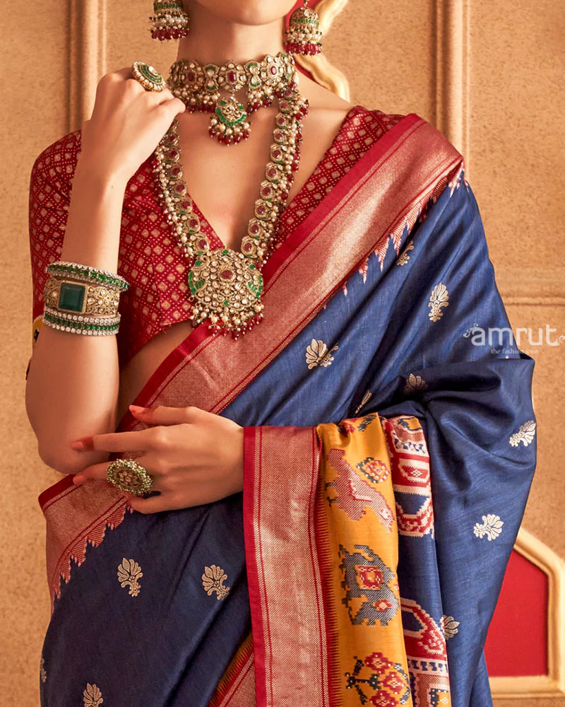 Navy Blue and Red Ikat Woven Border Silk Saree with Unstitched Blouse - Image 3