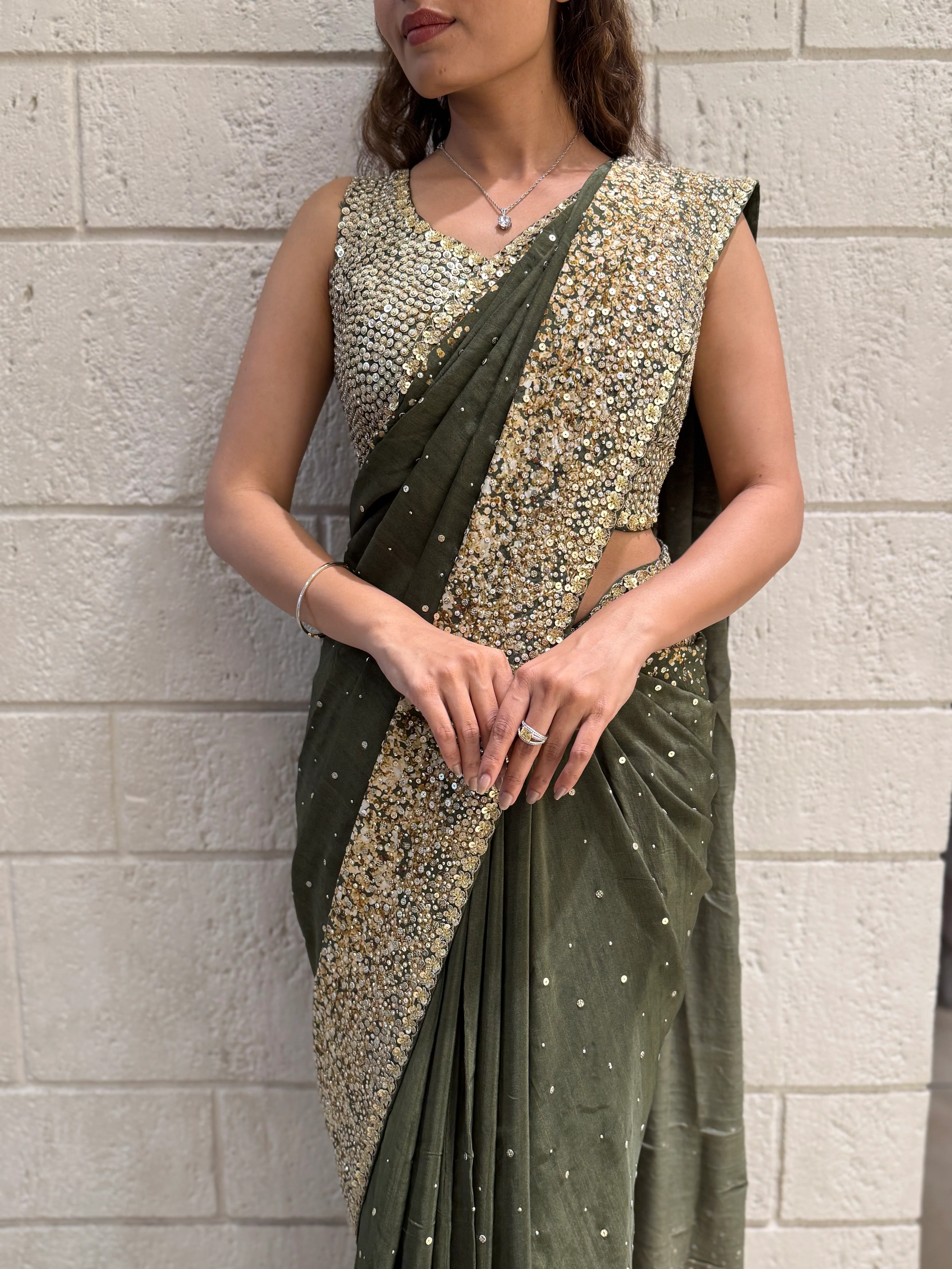 Olive Green Georgette Saree with Sequin and Pearl Embroidery – Elegant Party - Image 5
