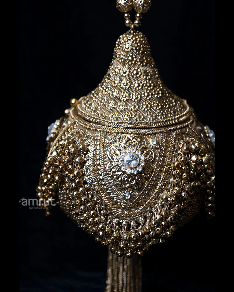 Ornate Golden Tone Beaded Tassel Clutch - Image 2