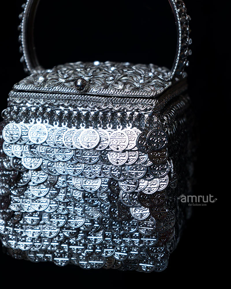 Ornate Metallic Square with Embossed Lid and Circular Patterns Handbag - Image 2