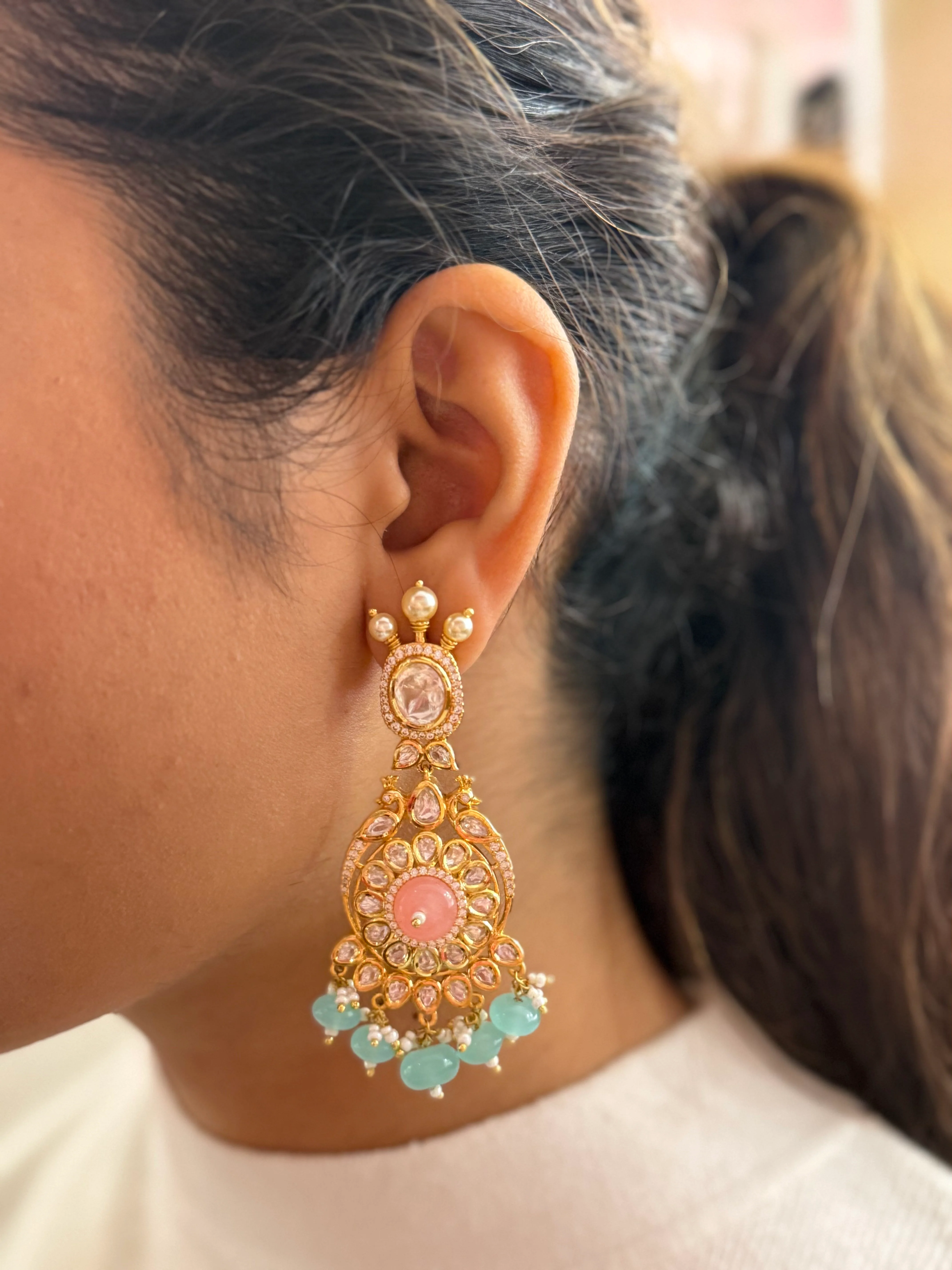 Pastel Pink & Mint Green Kundan Bridal Choker Necklace Set with Maang Tikka - Image 2