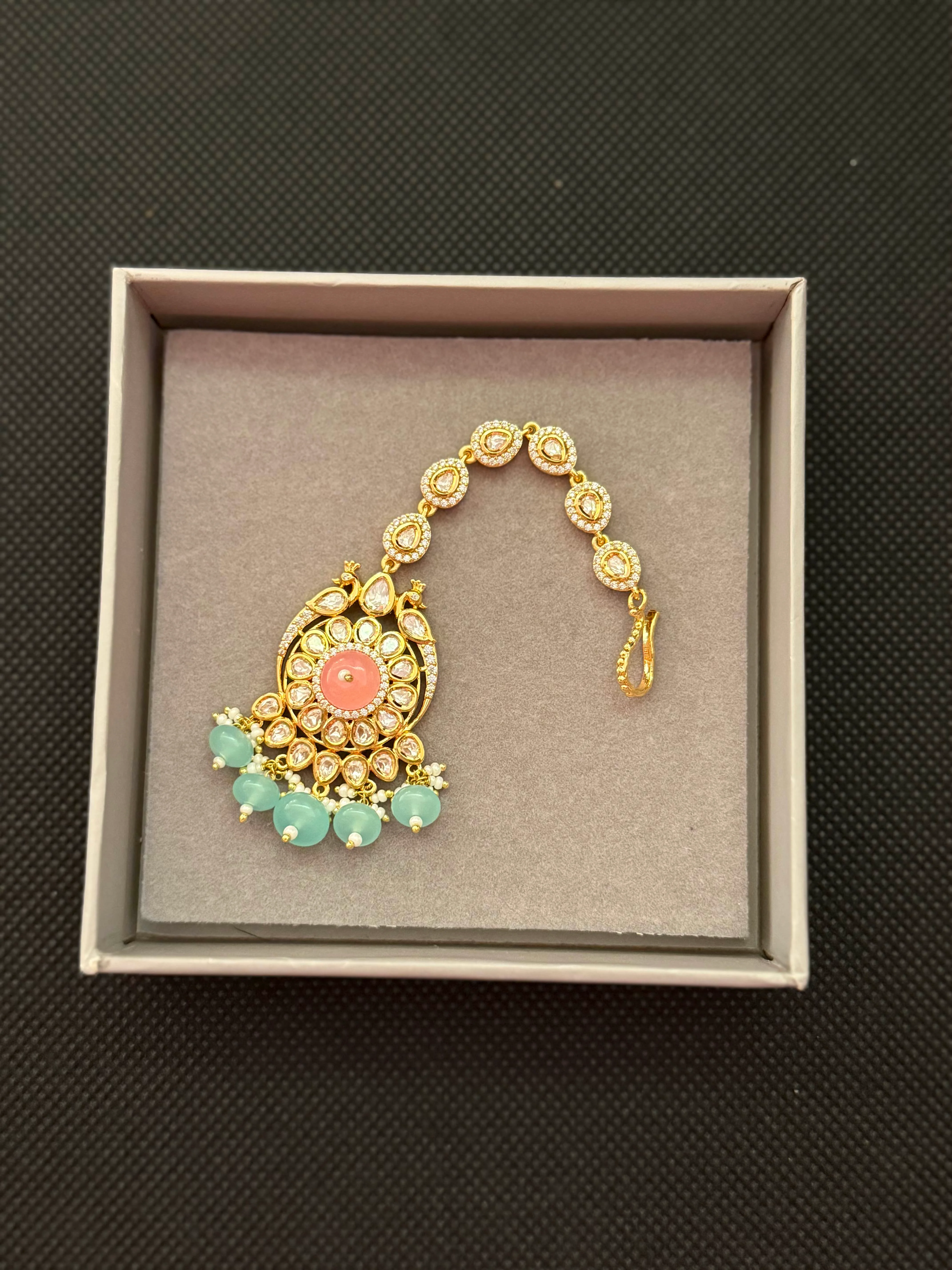 Pastel Pink & Mint Green Kundan Bridal Choker Necklace Set with Maang Tikka - Image 3