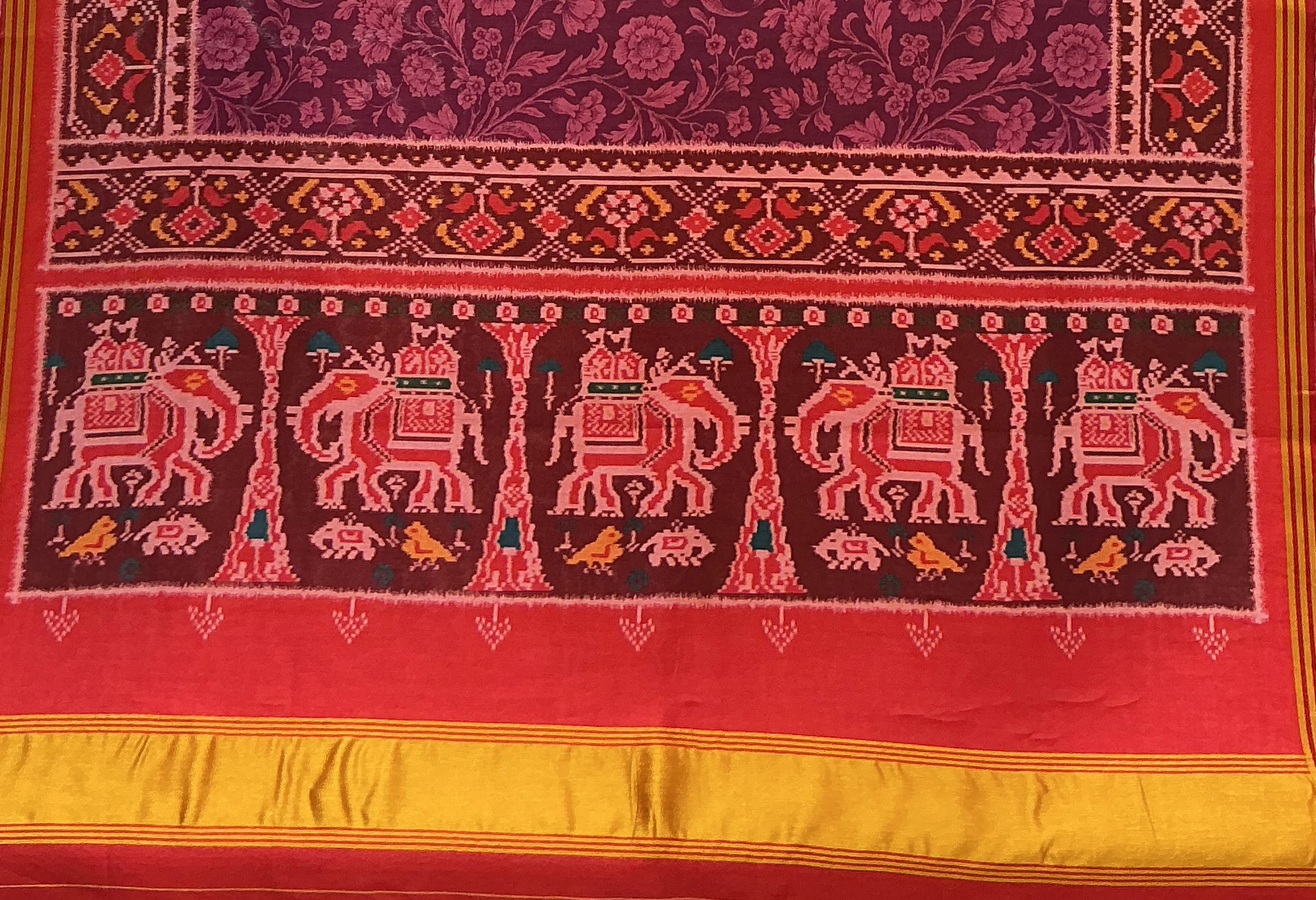Patan Patola Inspired Wine Purple Saree with Royal Elephant Border & Floral Heritage Weav P325 - Image 3